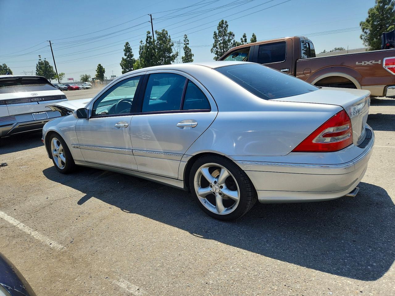 2004 Mercedes-benz C 230k Sport Sedan Silver vin: WDBRF40JX4F549745