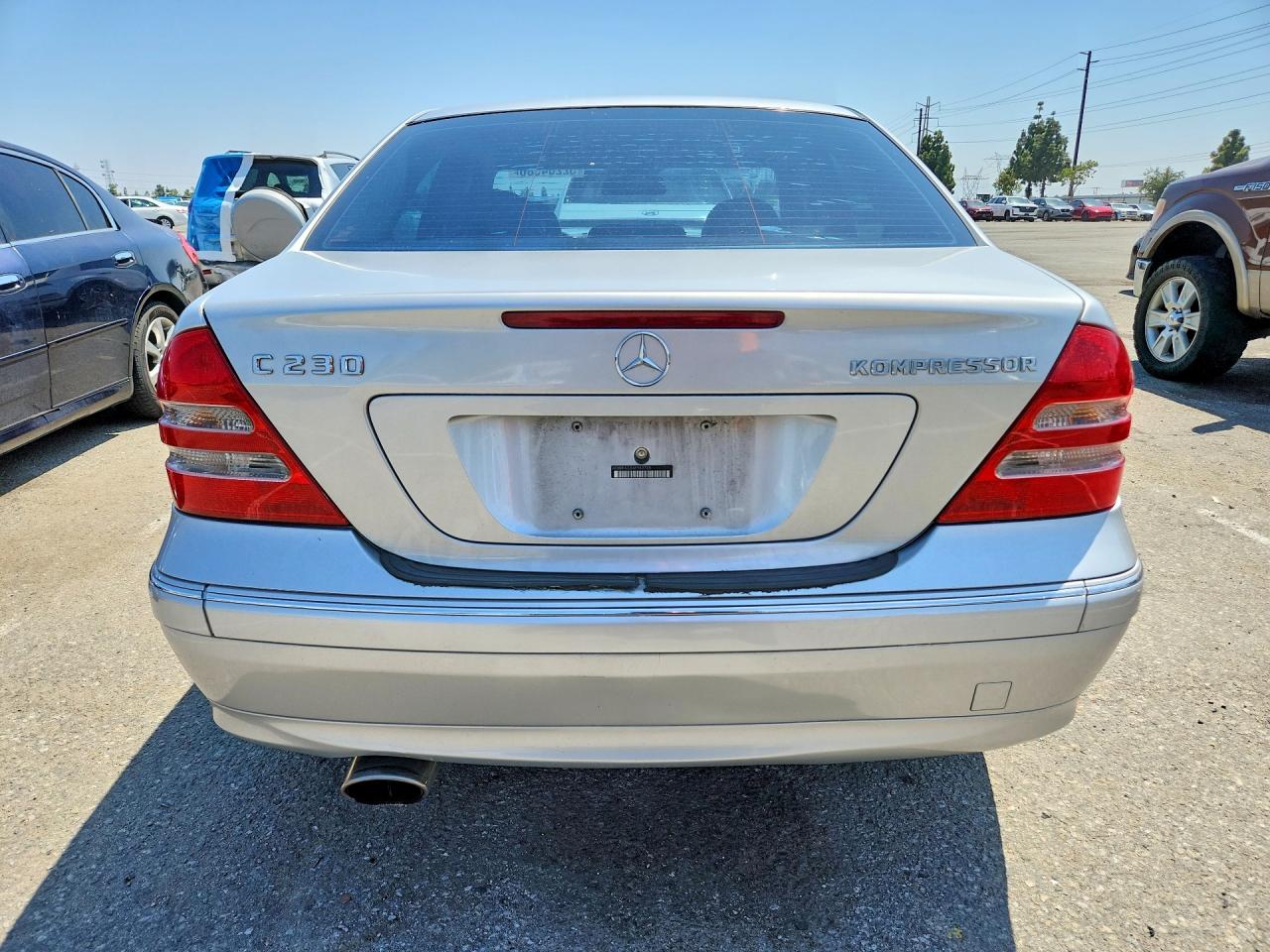 2004 Mercedes-benz C 230k Sport Sedan Silver vin: WDBRF40JX4F549745