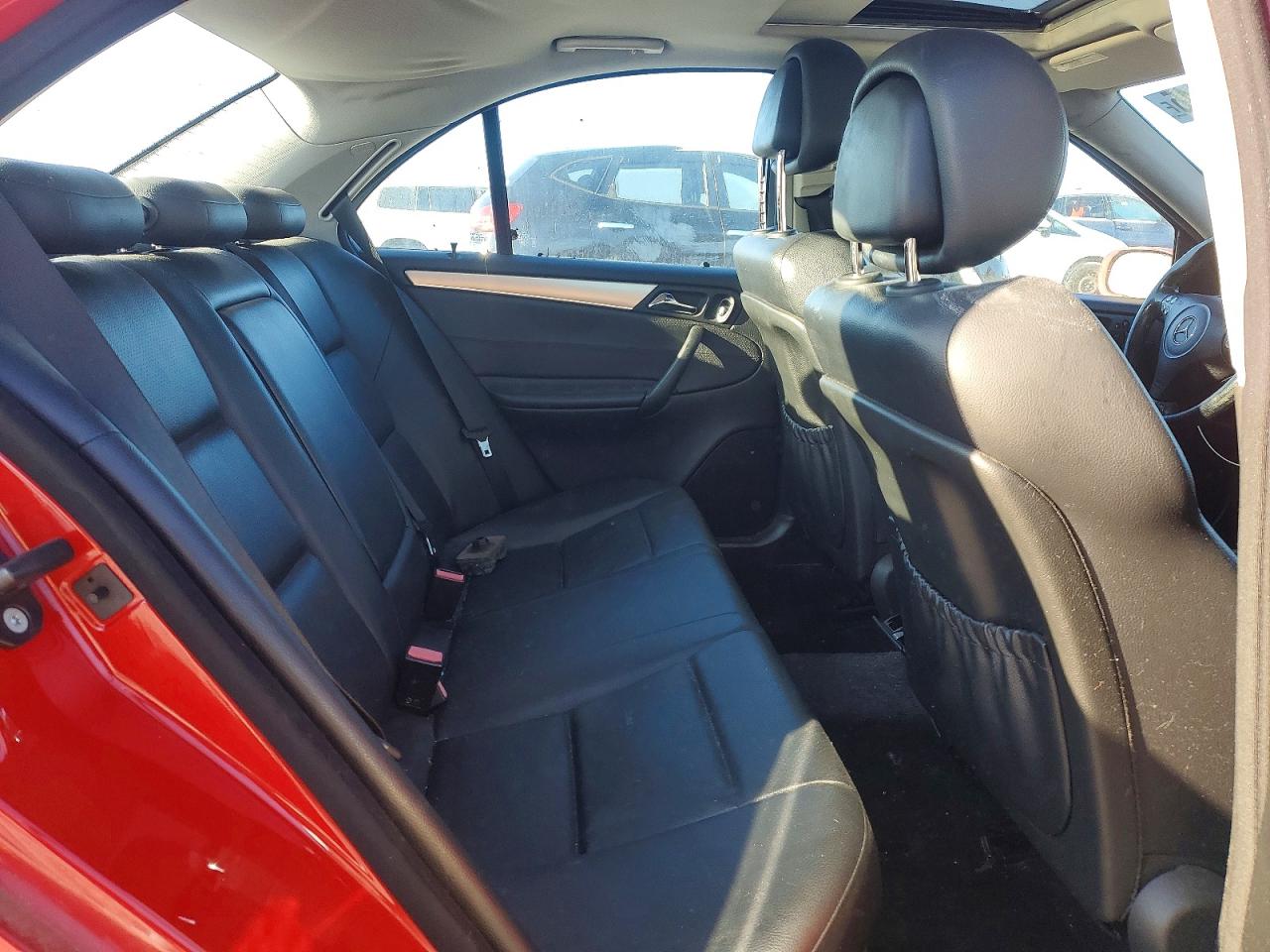 2006 Mercedes-benz C 230 Red vin: WDBRF52H06A882391