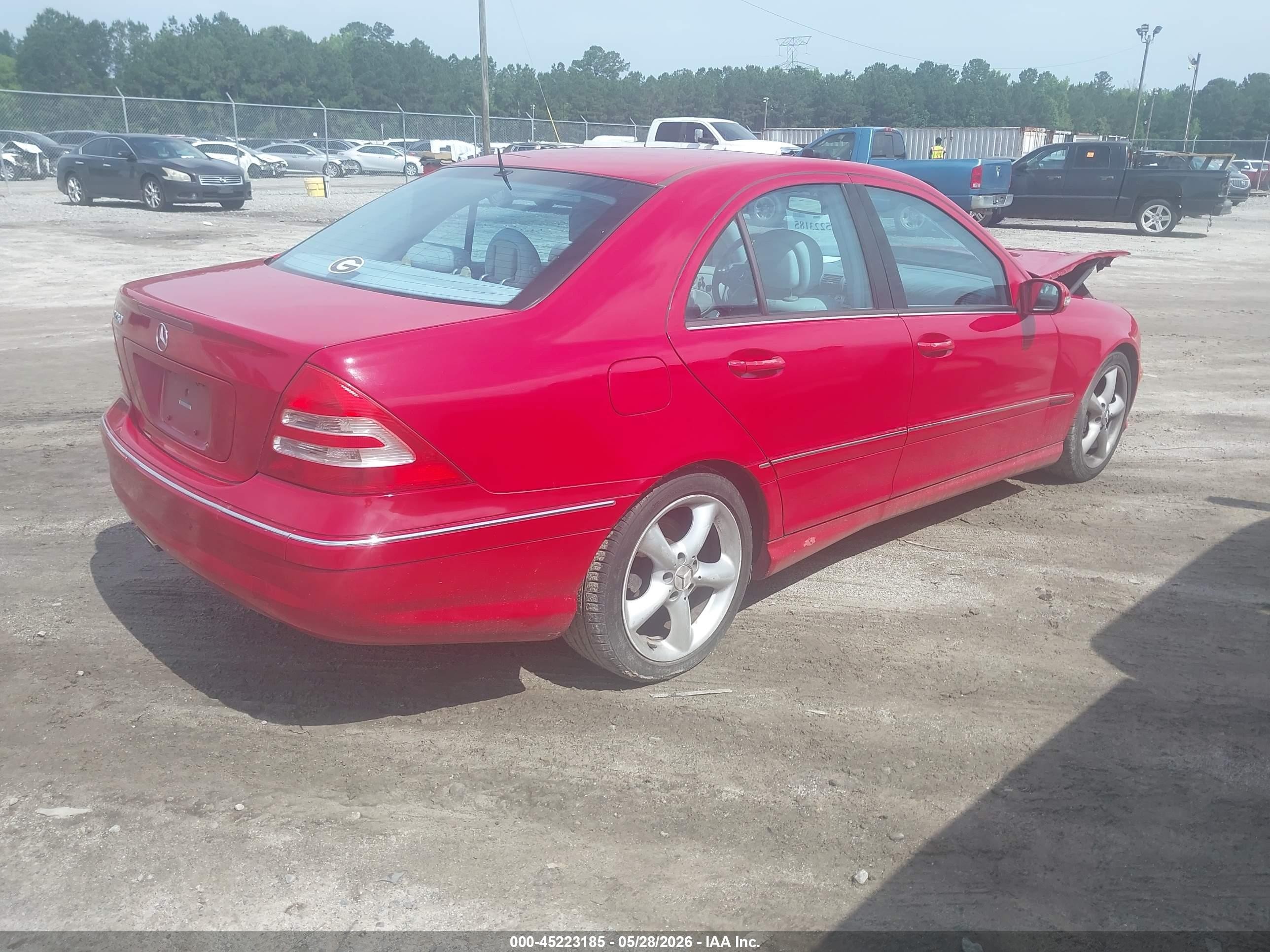 2006 Mercedes-benz C-class Sport Red vin: WDBRF52H06F757006