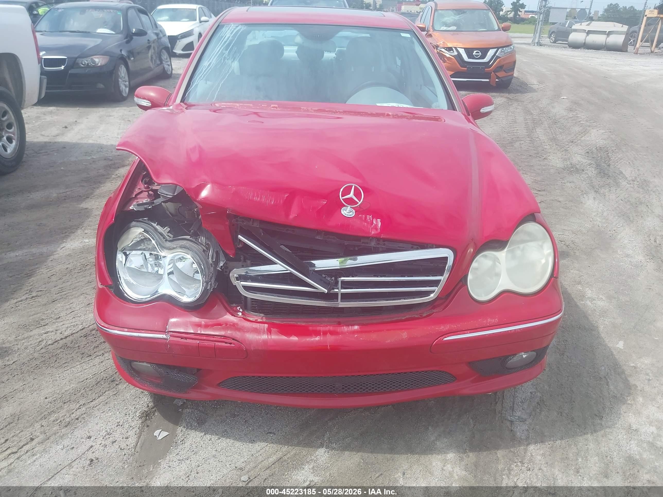 2006 Mercedes-benz C-class Sport Red vin: WDBRF52H06F757006