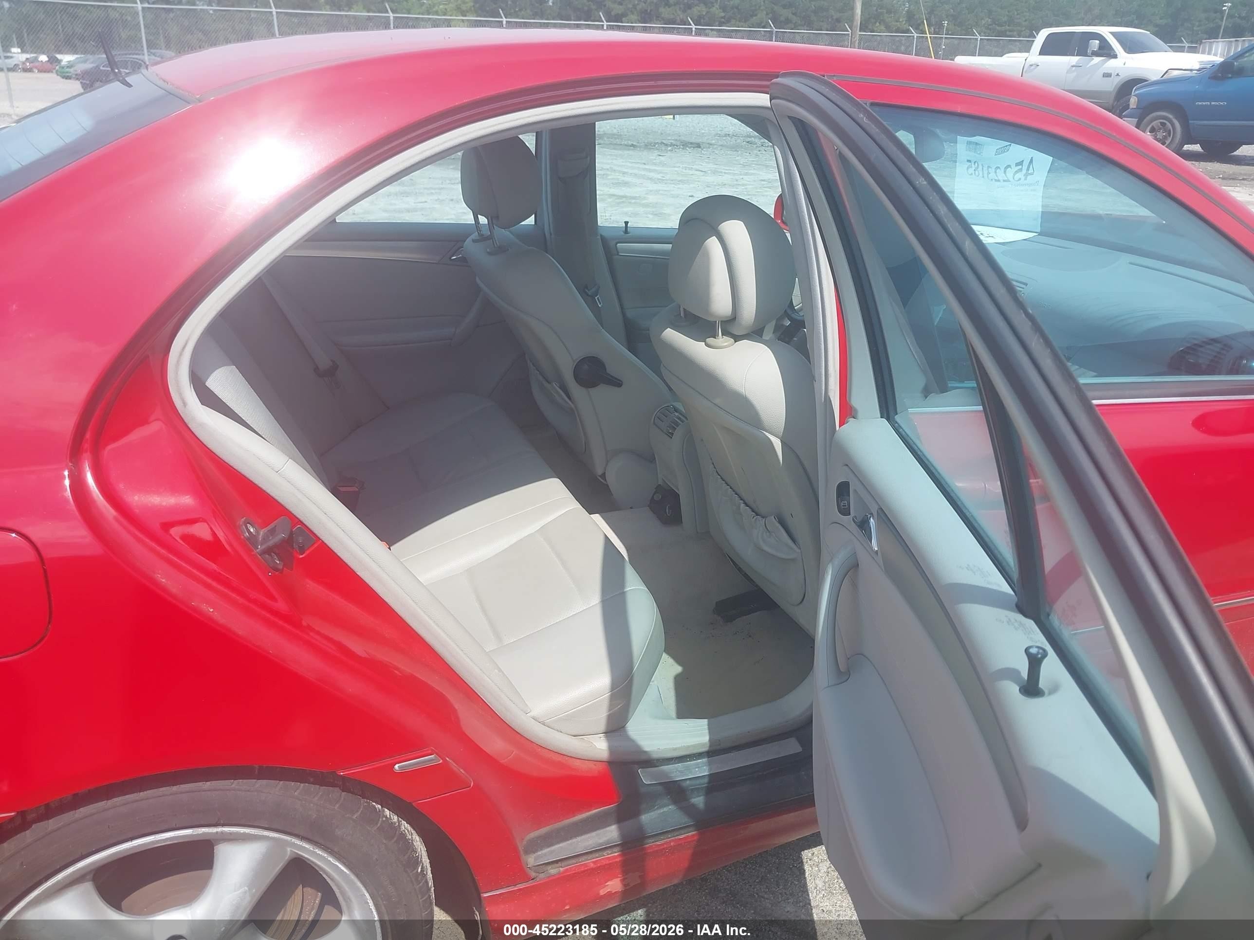 2006 Mercedes-benz C-class Sport Red vin: WDBRF52H06F757006