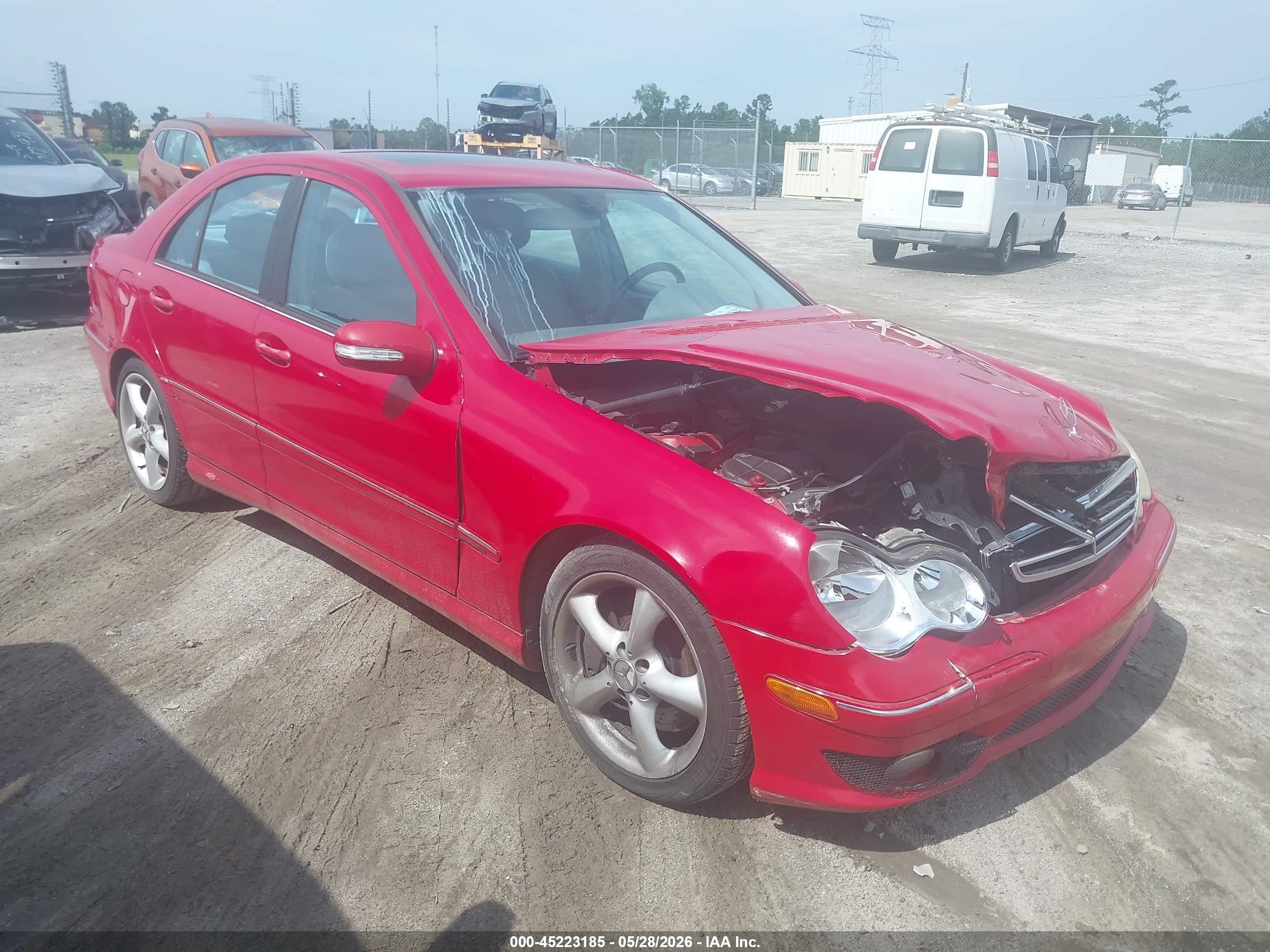 2006 Mercedes-benz C-class Sport Red vin: WDBRF52H06F757006