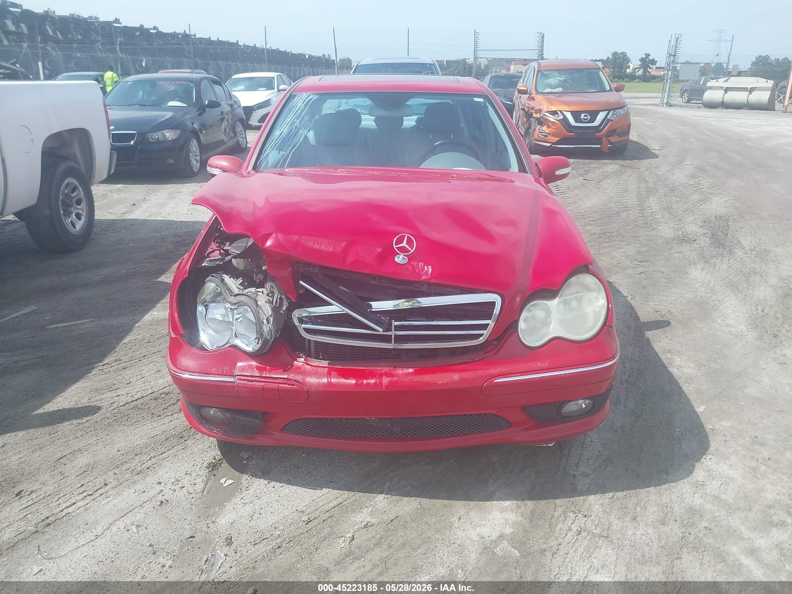 2006 Mercedes-benz C-class Sport Red vin: WDBRF52H06F757006
