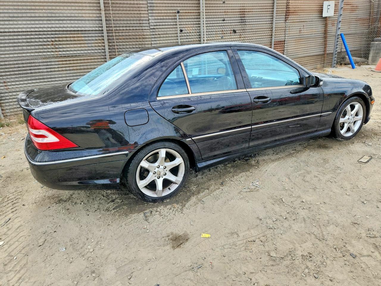 2007 Mercedes-benz C 230 Black vin: WDBRF52H07A918050