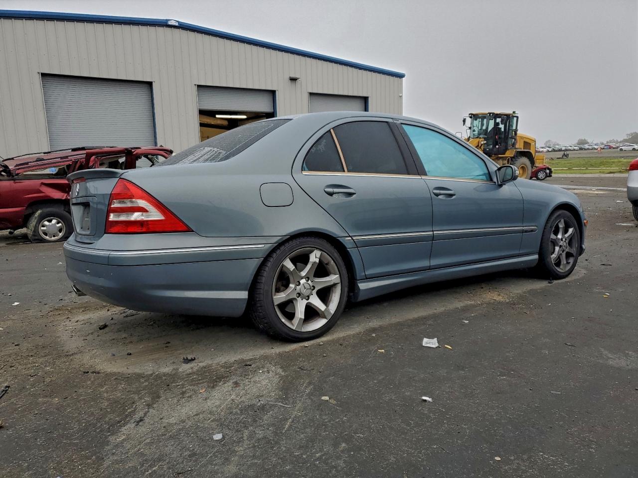 2007 Mercedes-benz C 230 Синий vin: WDBRF52H07F846074