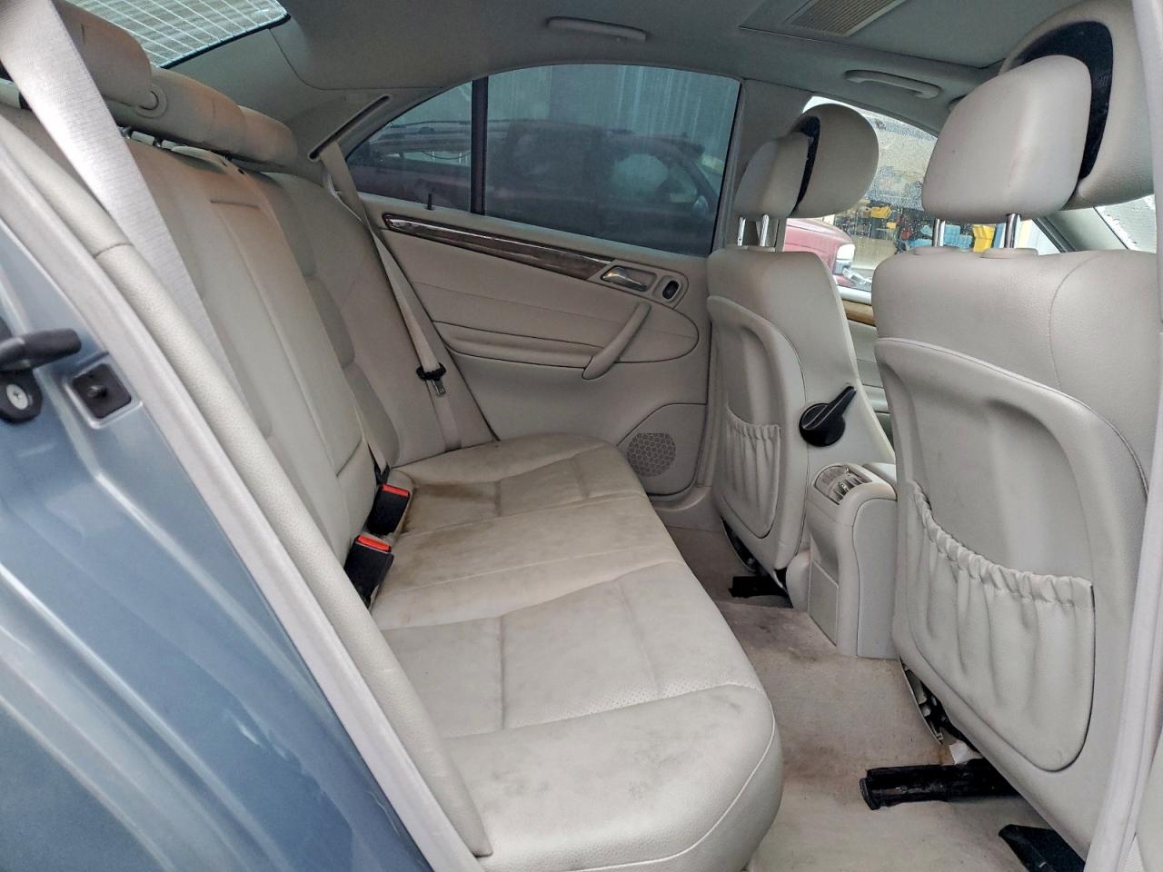 2007 Mercedes-benz C 230 Синий vin: WDBRF52H07F846074
