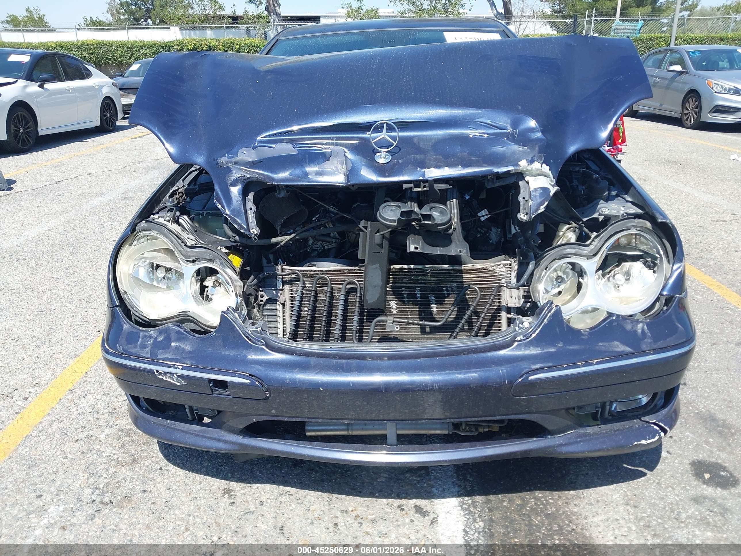 2006 Mercedes-benz C-class Sport Blue vin: WDBRF52H16F742403