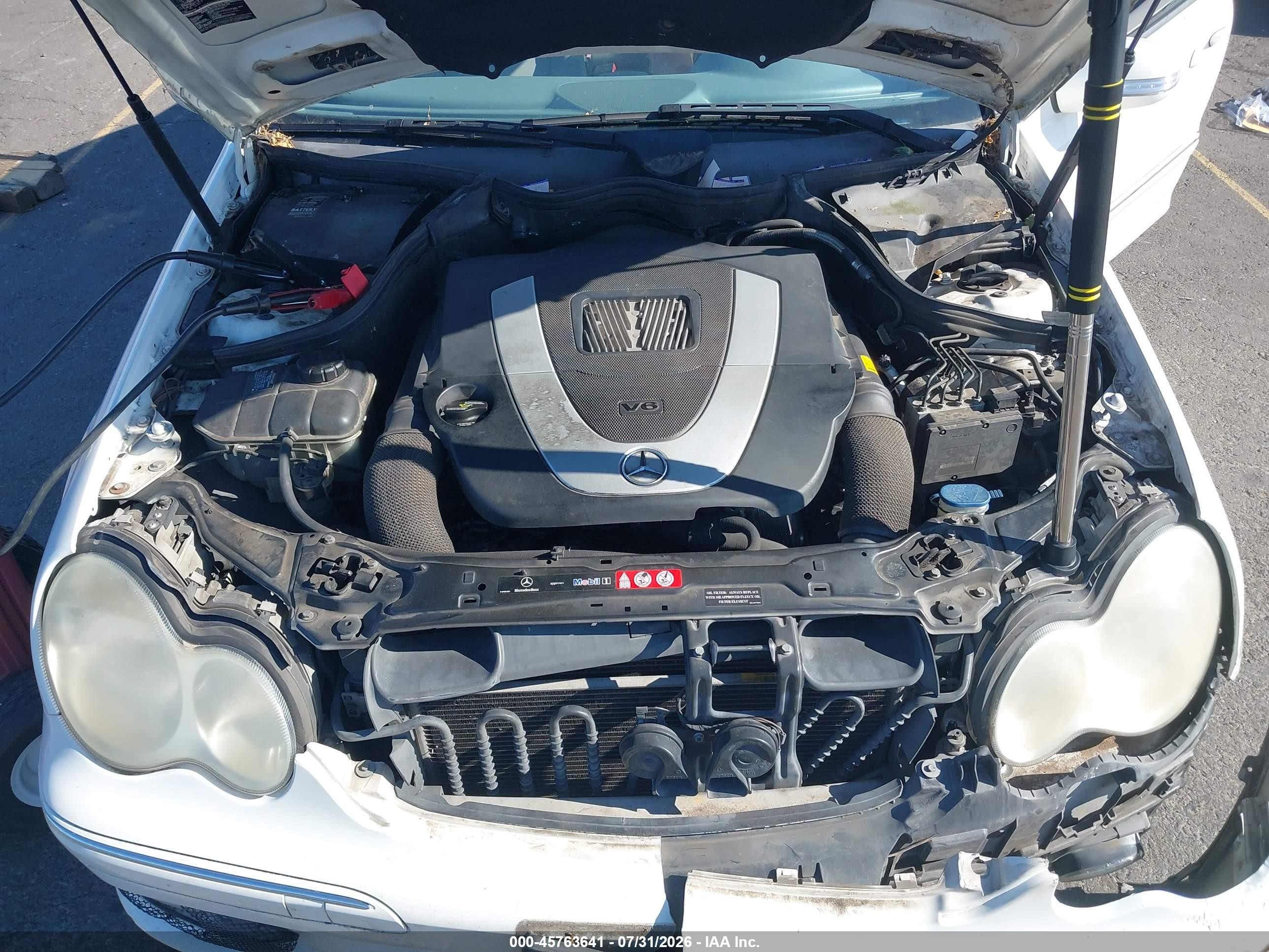 2006 Mercedes-benz C 230 Sport White vin: WDBRF52H16F800736