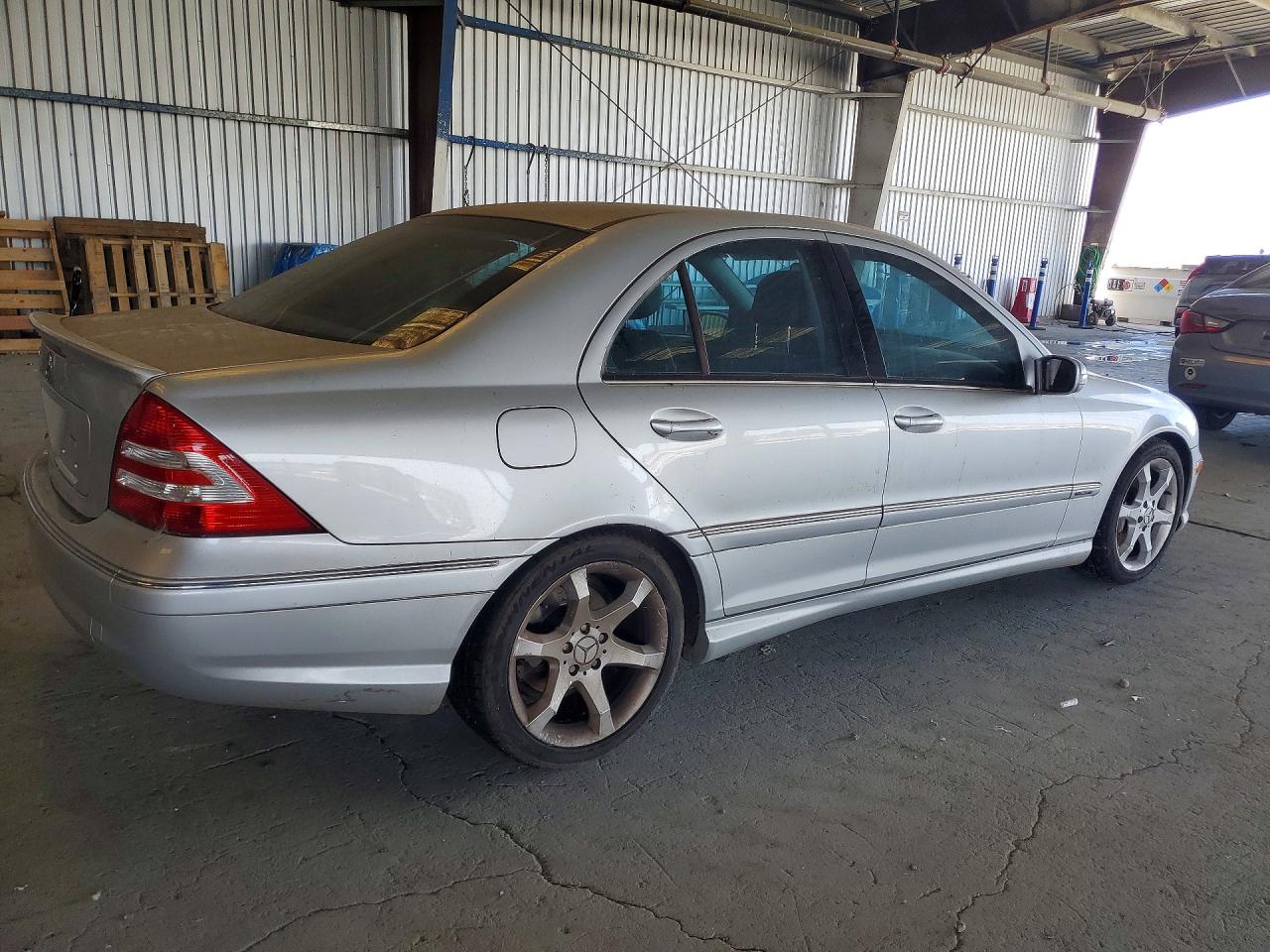2007 Mercedes-benz C 230 Silver vin: WDBRF52H17A934516