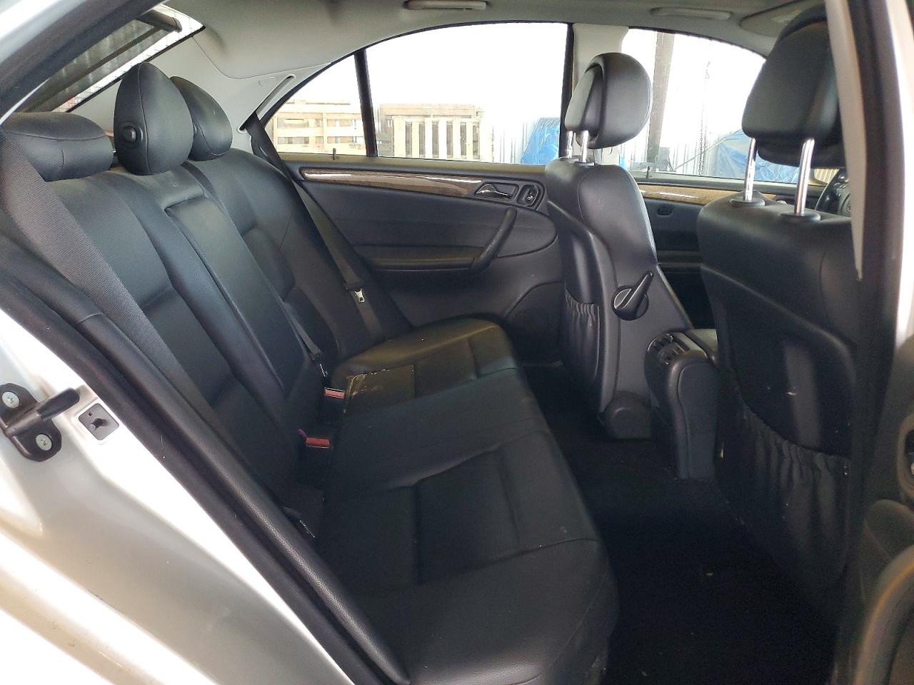2007 Mercedes-benz C 230 Silver vin: WDBRF52H17A934516