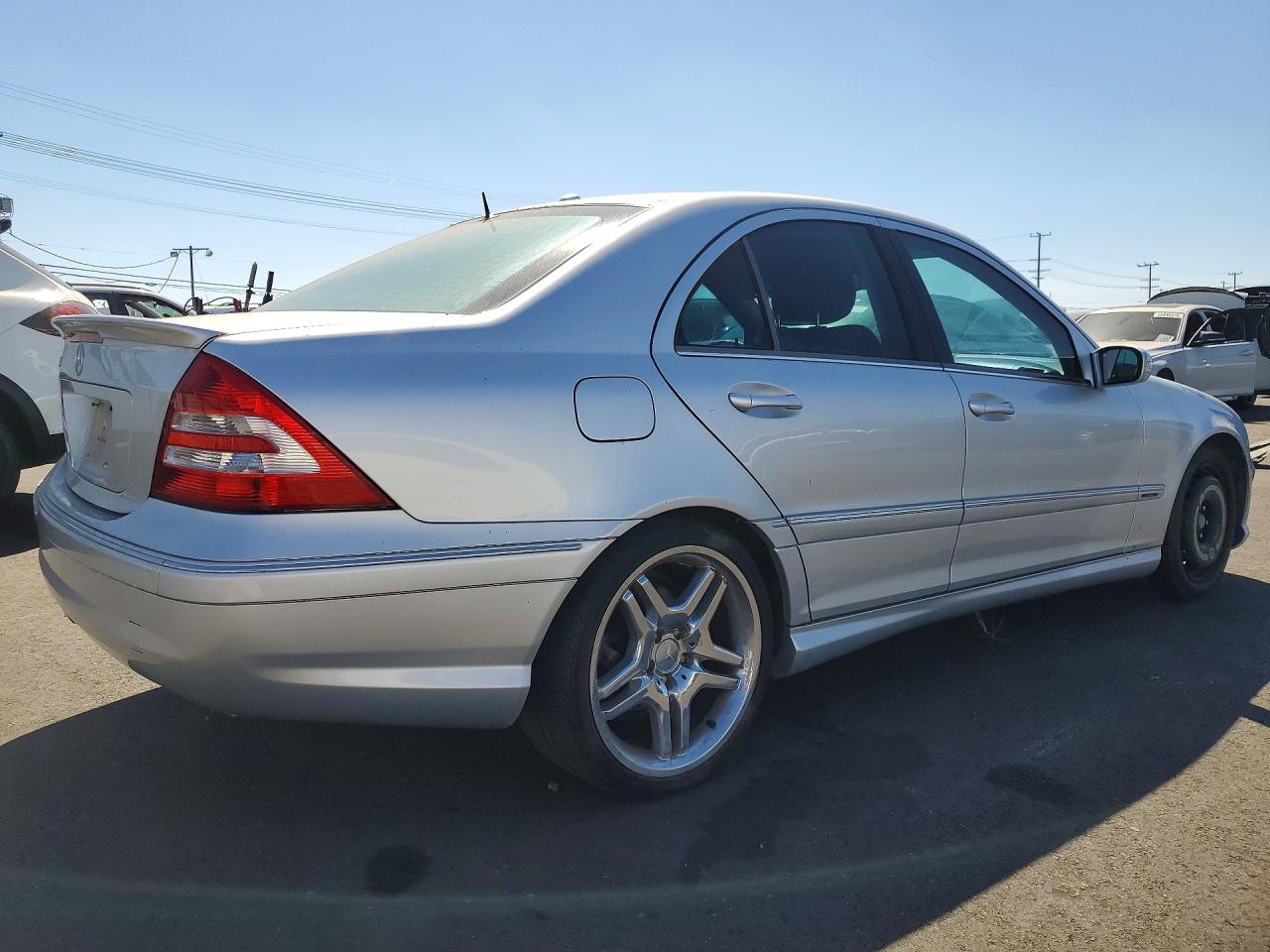 2007 Mercedes-benz C 230 Silver vin: WDBRF52H17F854149