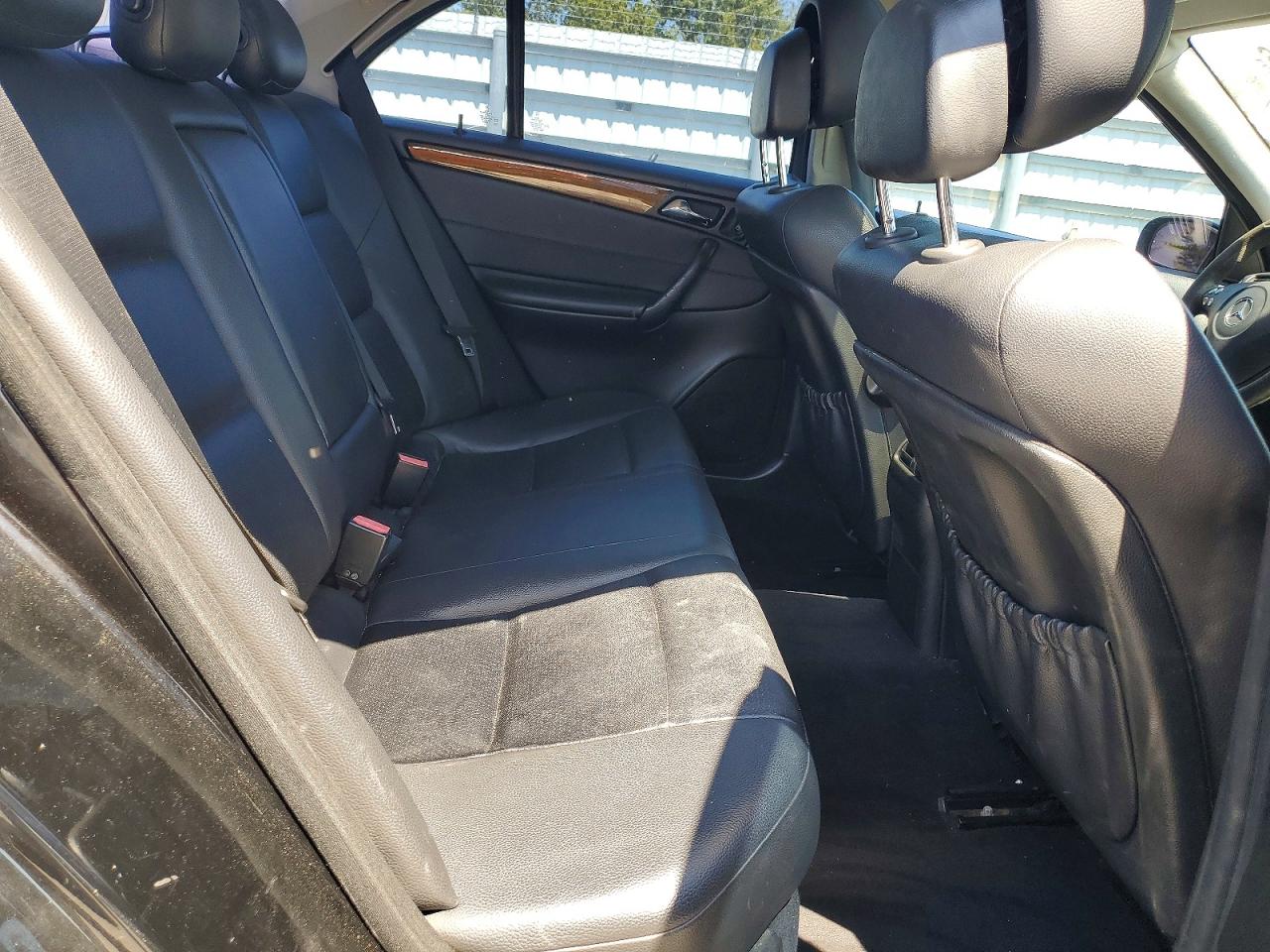 2007 Mercedes-benz C 230 Black vin: WDBRF52H17F884672