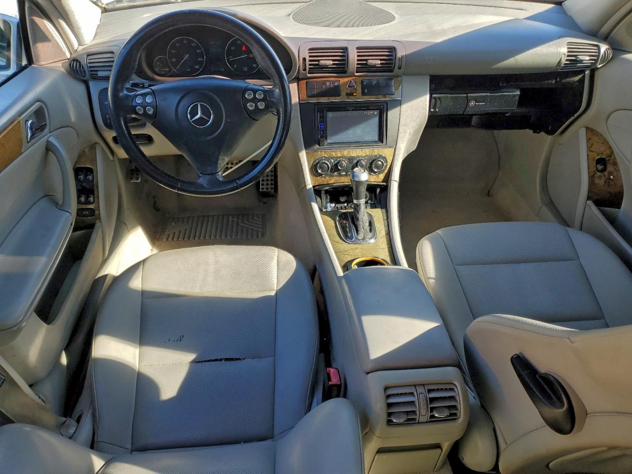 2007 Mercedes-benz C 230 Серебряный vin: WDBRF52H17F920490