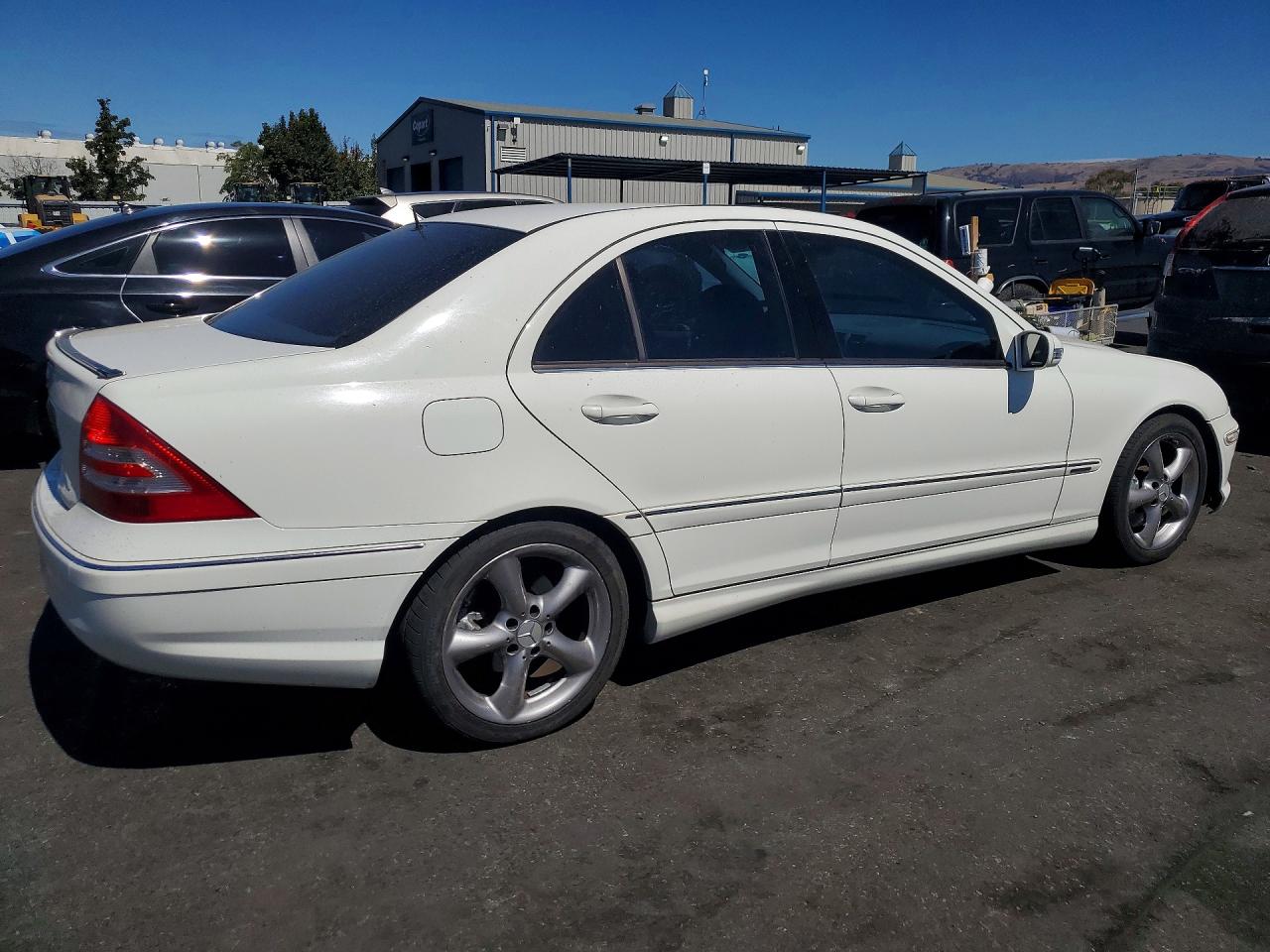 2006 Mercedes-benz C 230 Белый vin: WDBRF52H26A900017