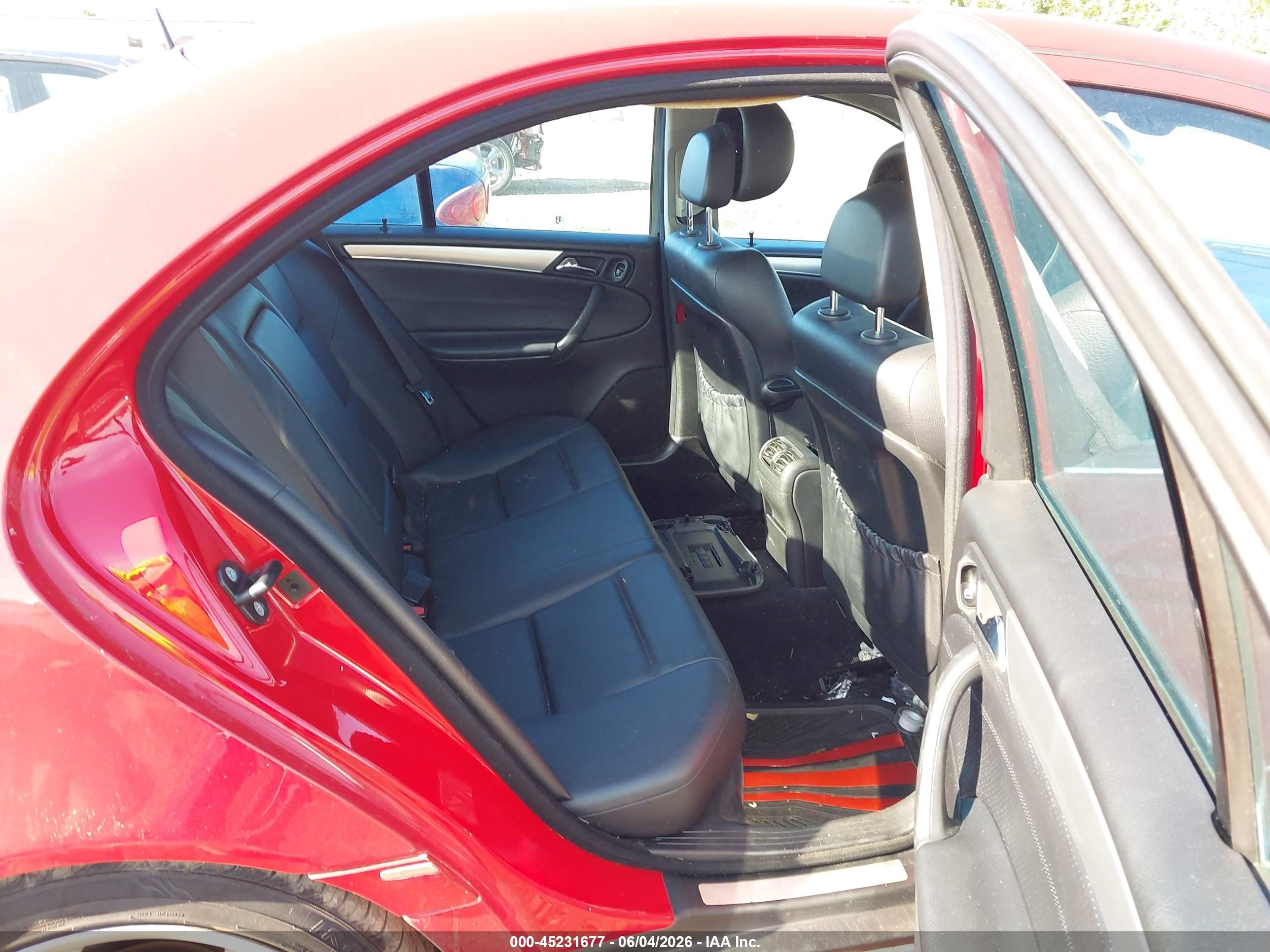 2006 Mercedes-benz C-class Sport Red vin: WDBRF52H26A904245