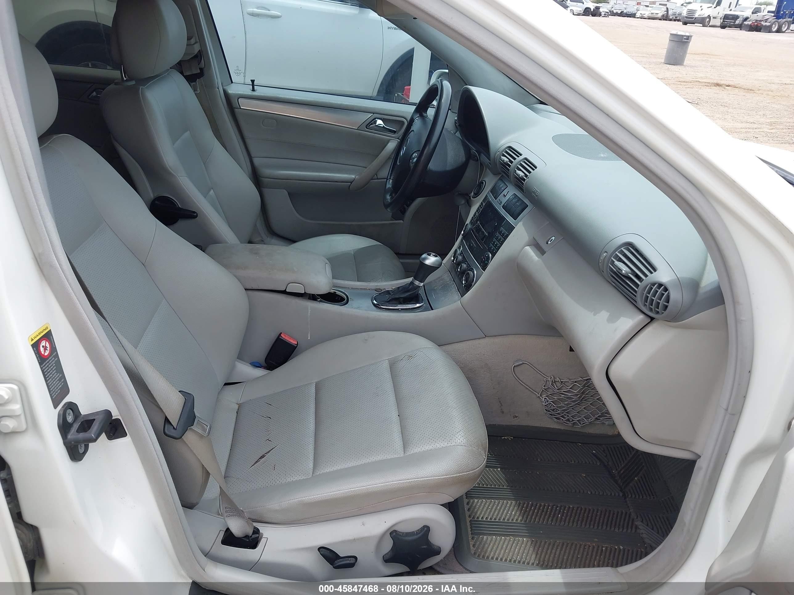 2006 Mercedes-benz C 230 Sport White vin: WDBRF52H26F752986