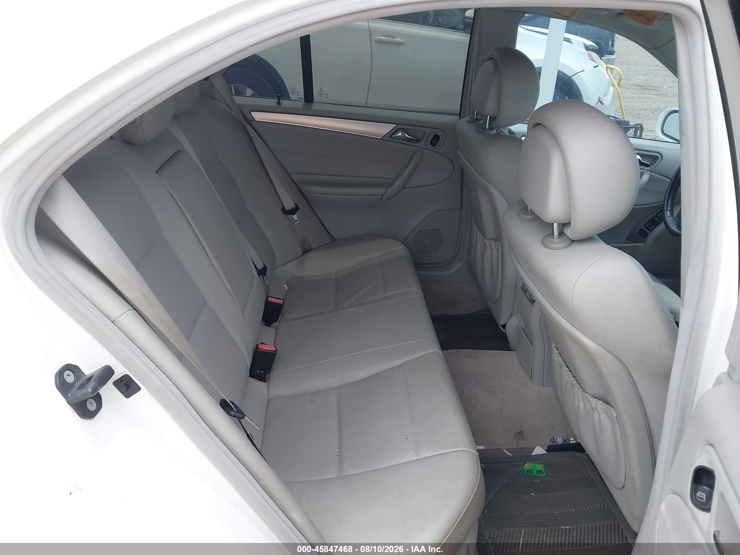 2006 Mercedes-benz C 230 Sport White vin: WDBRF52H26F752986