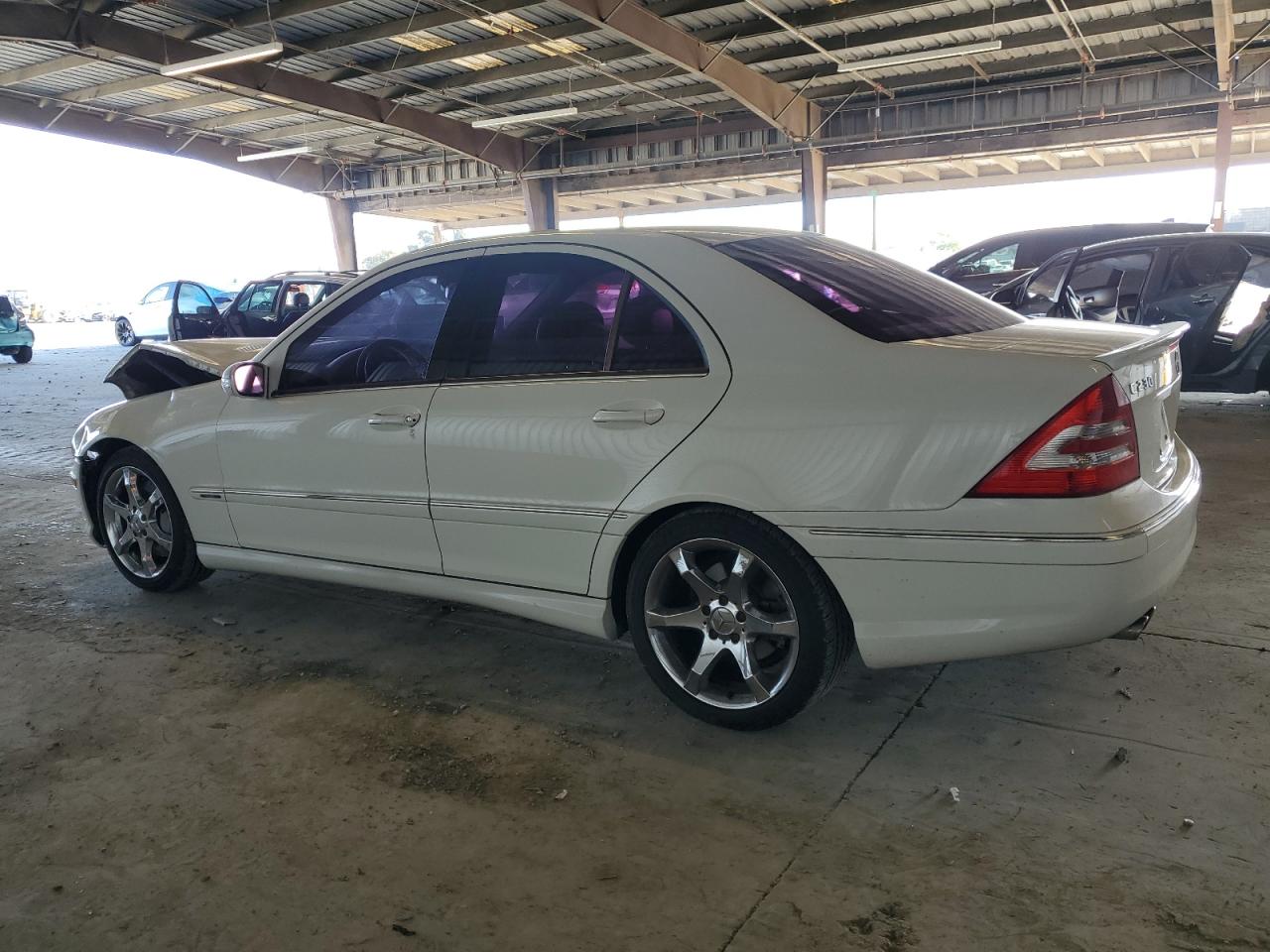 2007 Mercedes-benz C 230 White vin: WDBRF52H27A950367