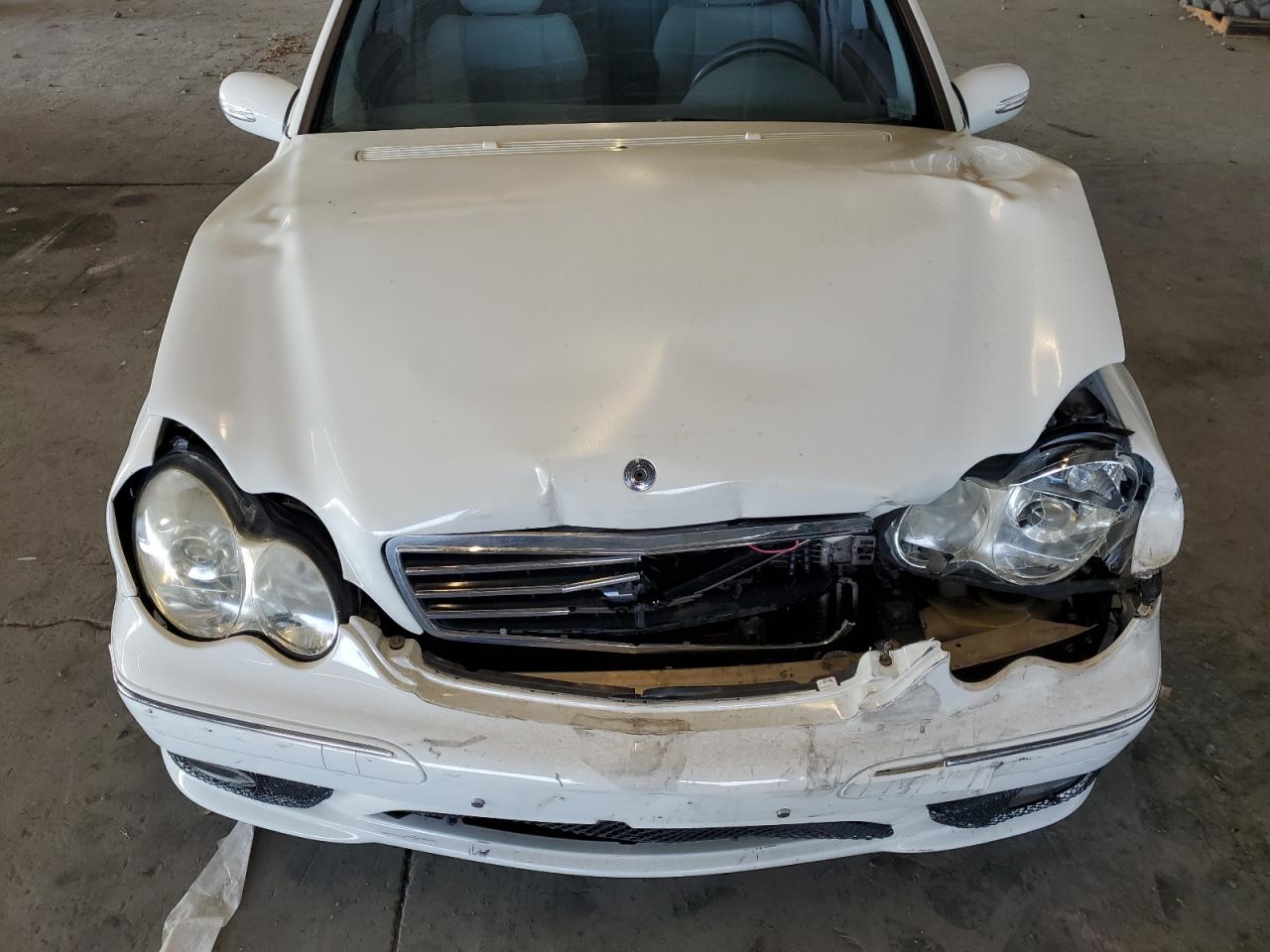 2007 Mercedes-benz C 230 White vin: WDBRF52H27A950367