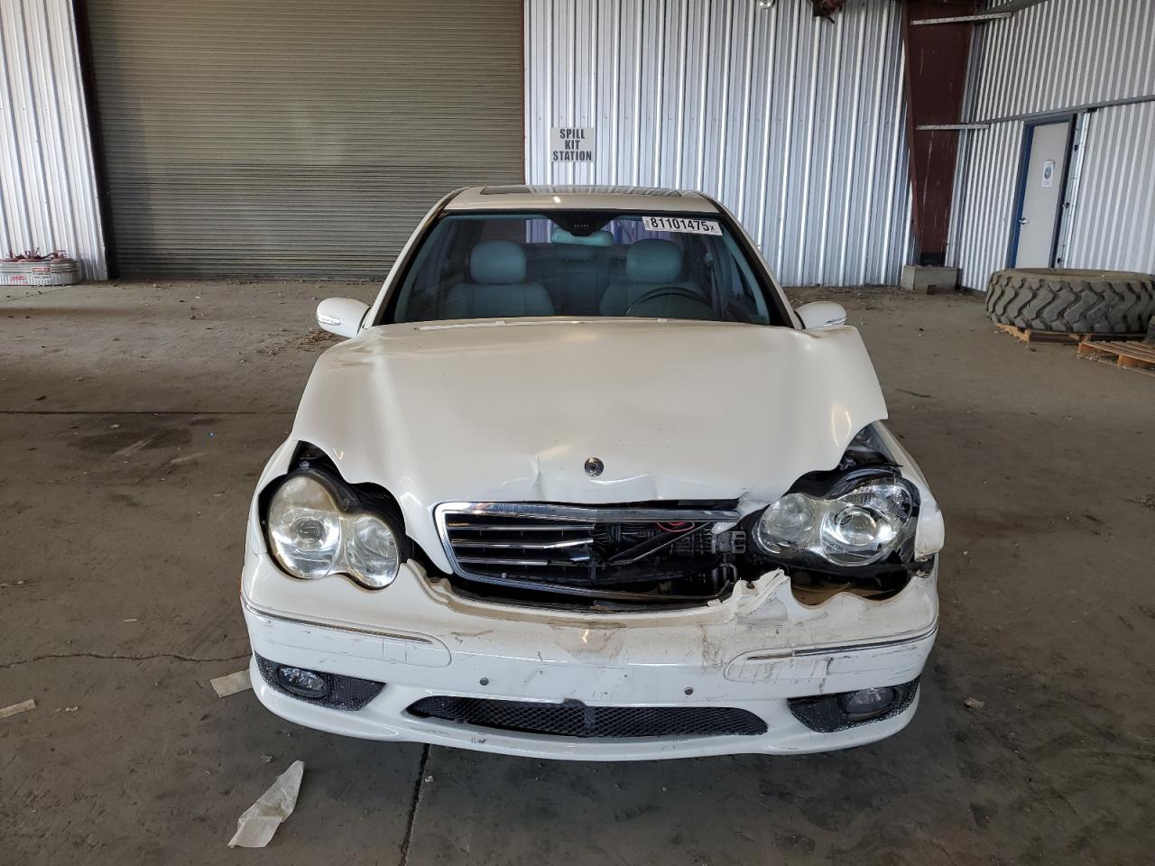 2007 Mercedes-benz C 230 White vin: WDBRF52H27A950367