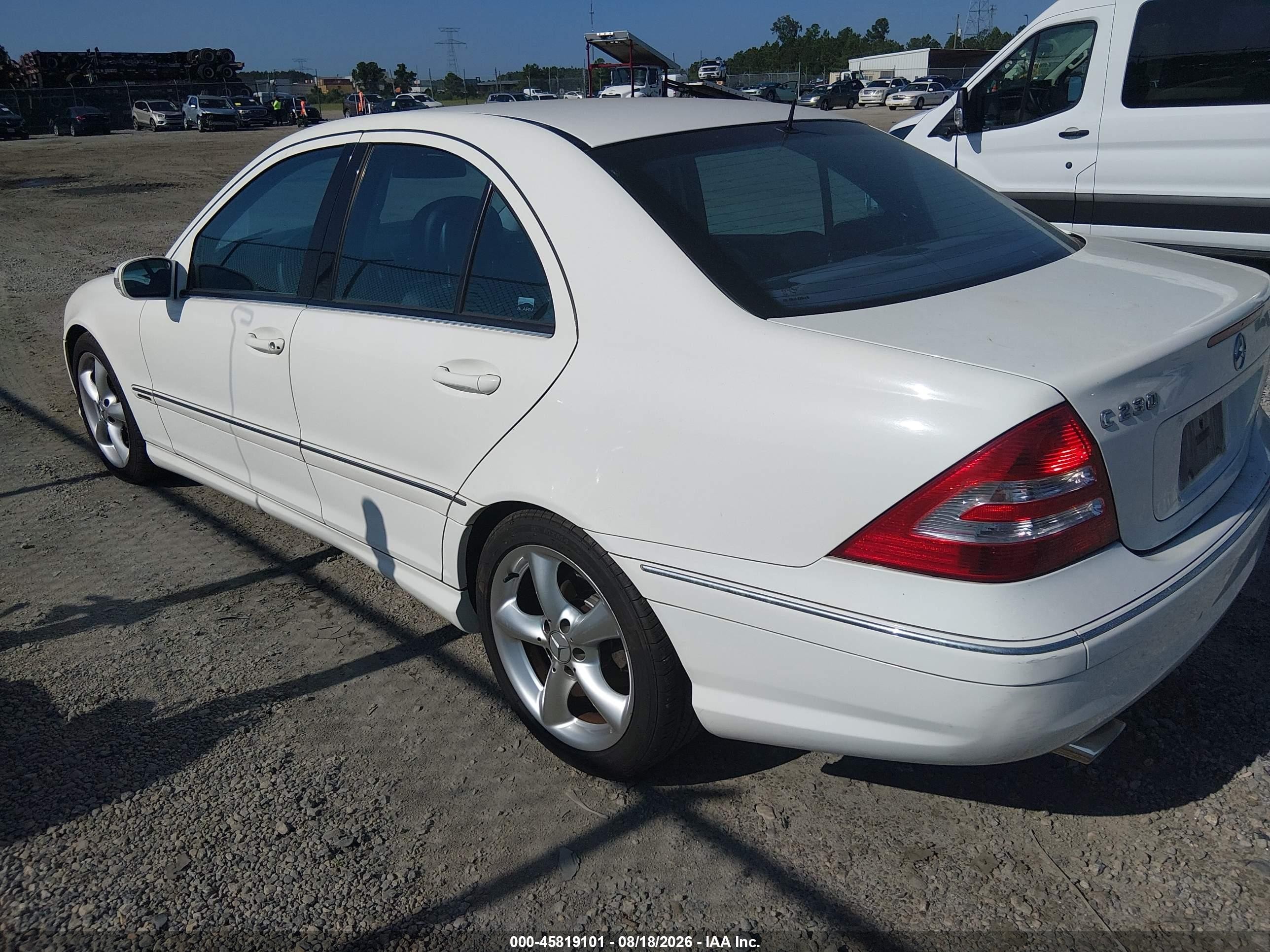 2006 Mercedes-benz C 230 Sport White vin: WDBRF52H36A866282