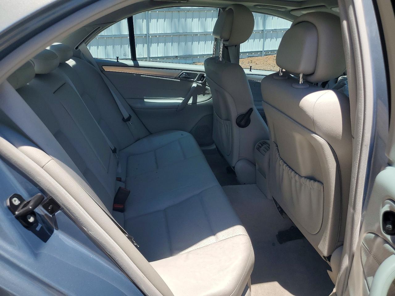 2006 Mercedes-benz C 230 Gray vin: WDBRF52H36F781395