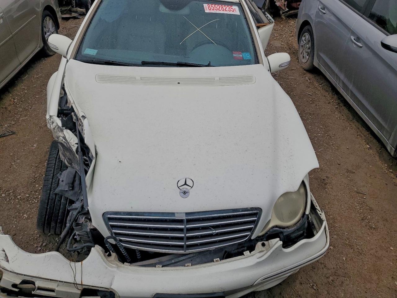 2006 Mercedes-benz C 230 White vin: WDBRF52H36F787455