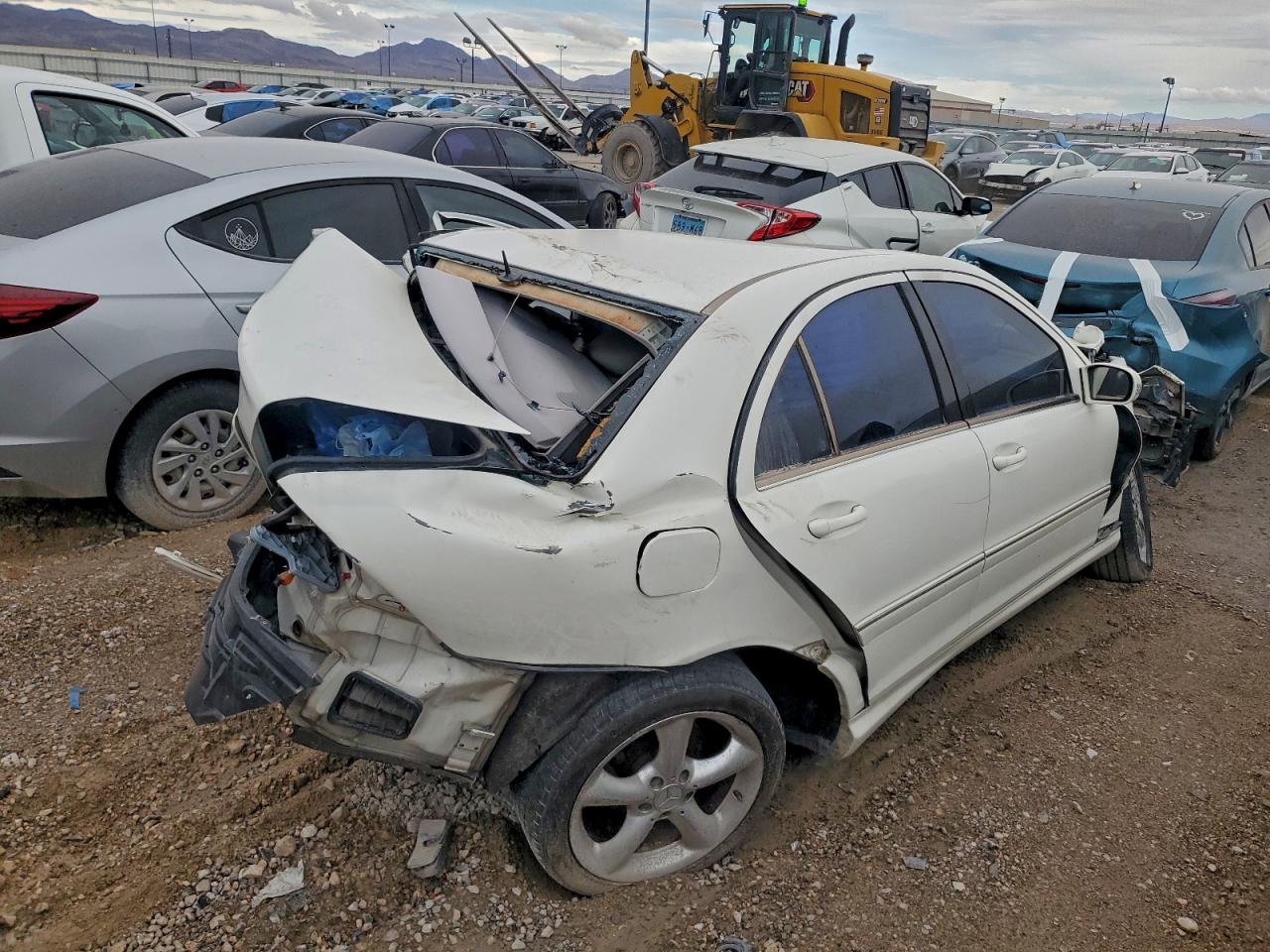 2006 Mercedes-benz C 230 White vin: WDBRF52H36F787455