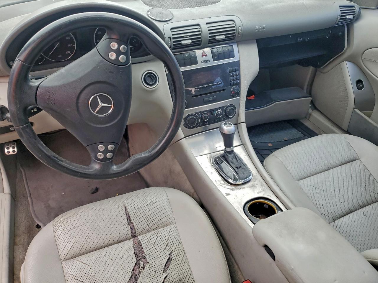 2006 Mercedes-benz C 230 White vin: WDBRF52H36F787455