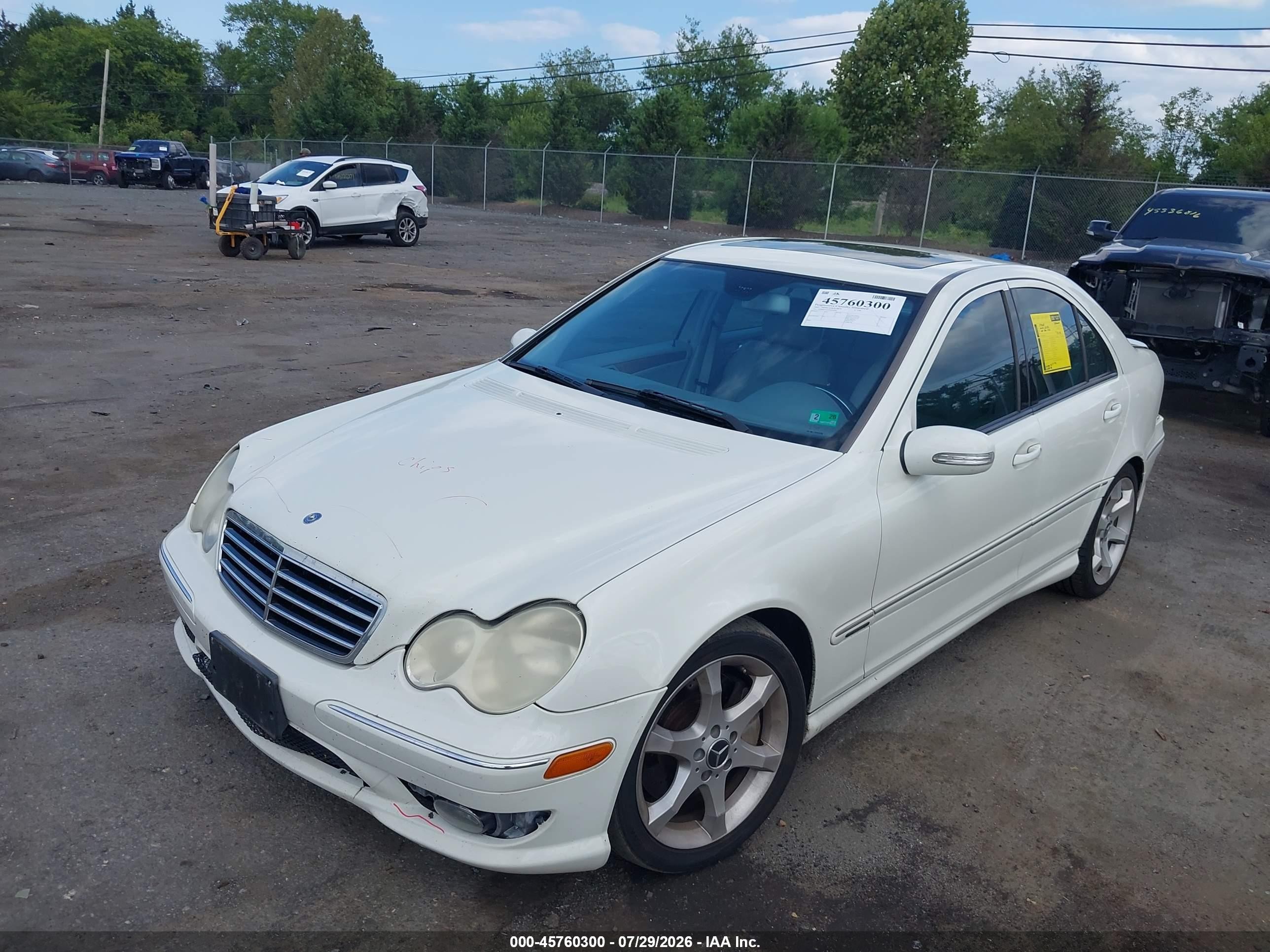 2007 Mercedes-benz C 230 Sport White vin: WDBRF52H37F918496