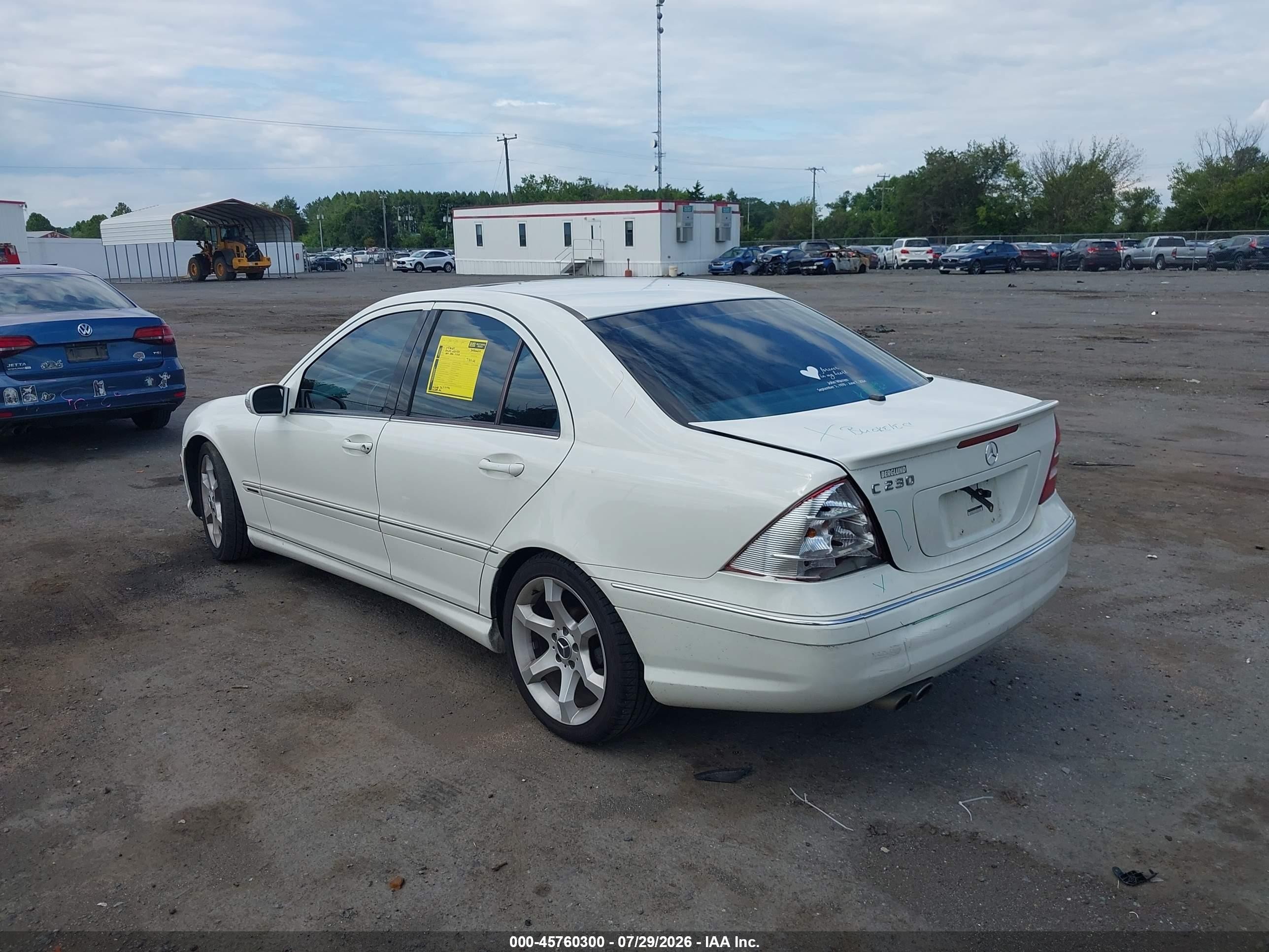 2007 Mercedes-benz C 230 Sport White vin: WDBRF52H37F918496