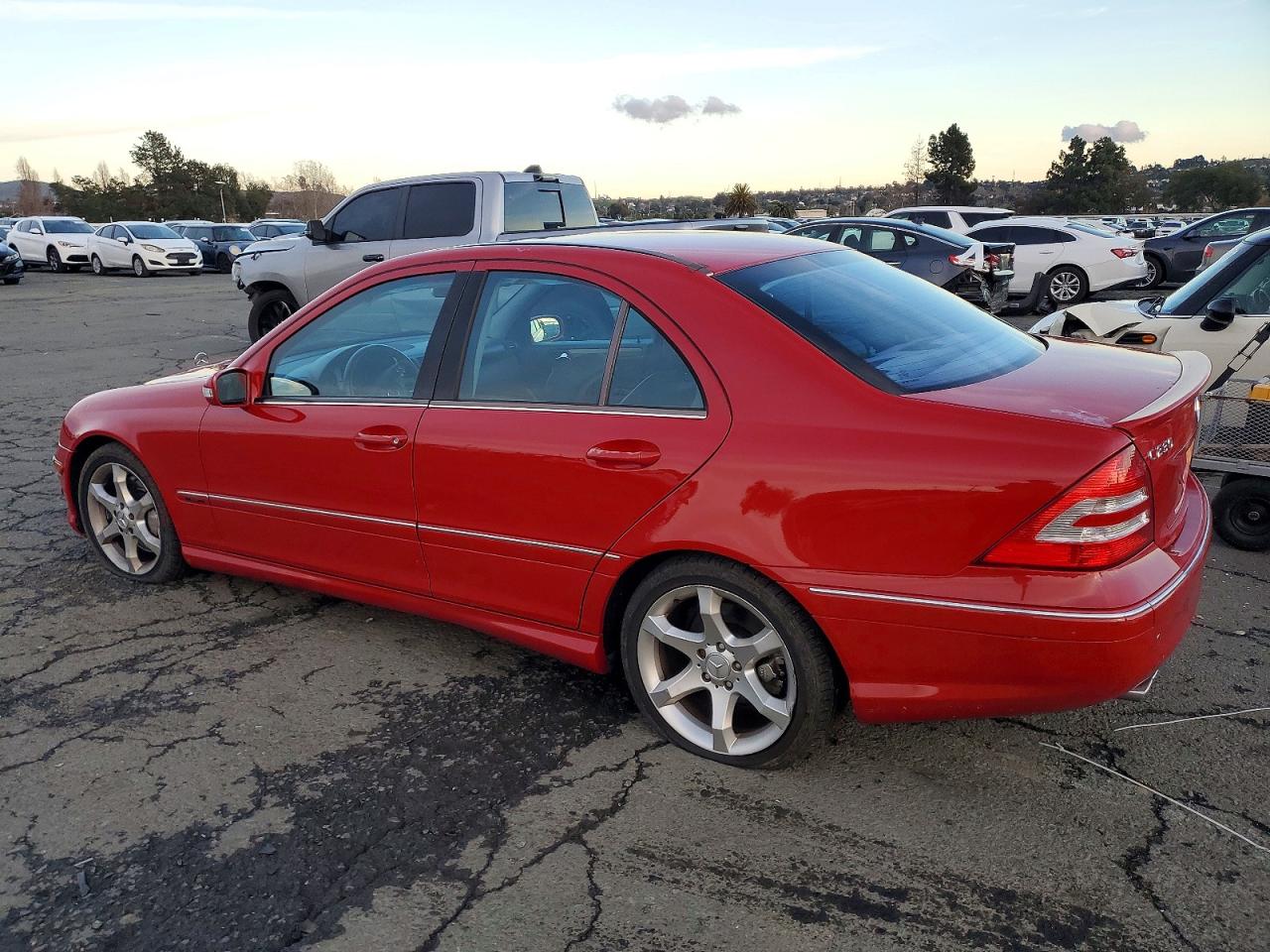 2007 Mercedes-benz C 230 Красный vin: WDBRF52H37F928042
