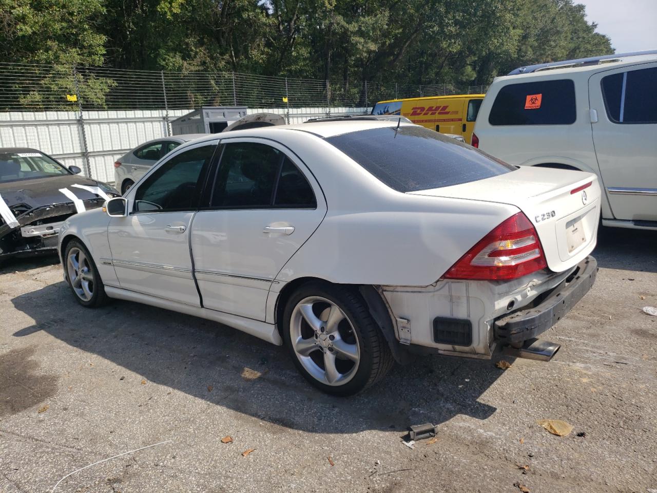 2006 Mercedes-benz C 230 Белый vin: WDBRF52H46A909432