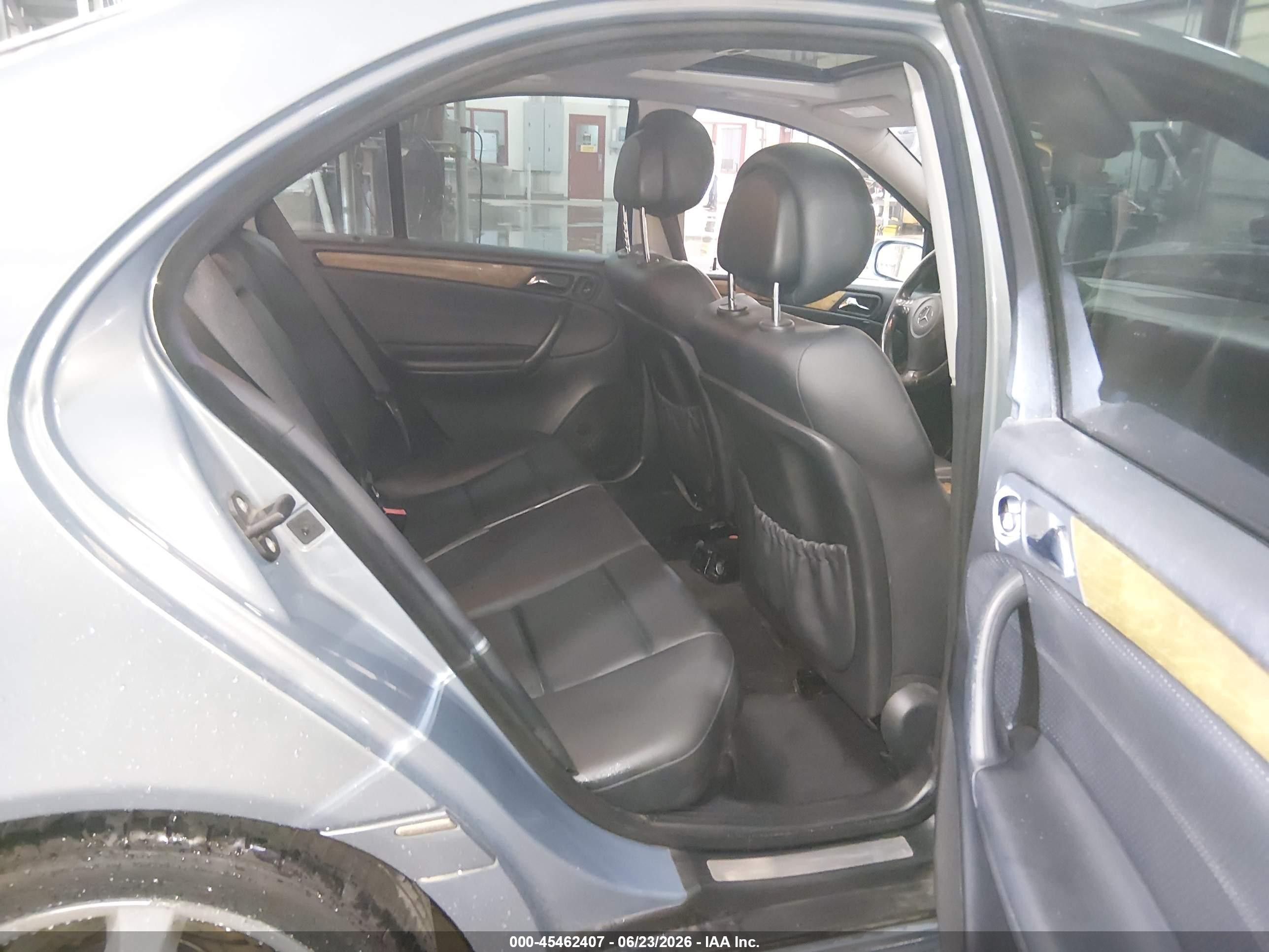 2007 Mercedes-benz C 230 Sport Light Blue vin: WDBRF52H47F910018