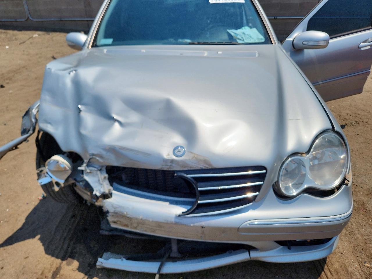2007 Mercedes-benz C 230 Silver vin: WDBRF52H47F928034