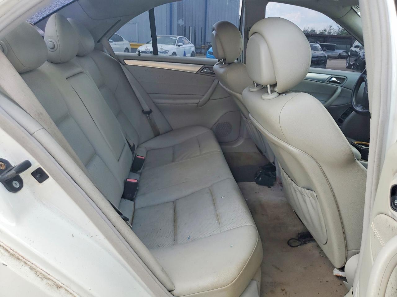 2006 Mercedes Benz C 230 White vin: WDBRF52H56F745496