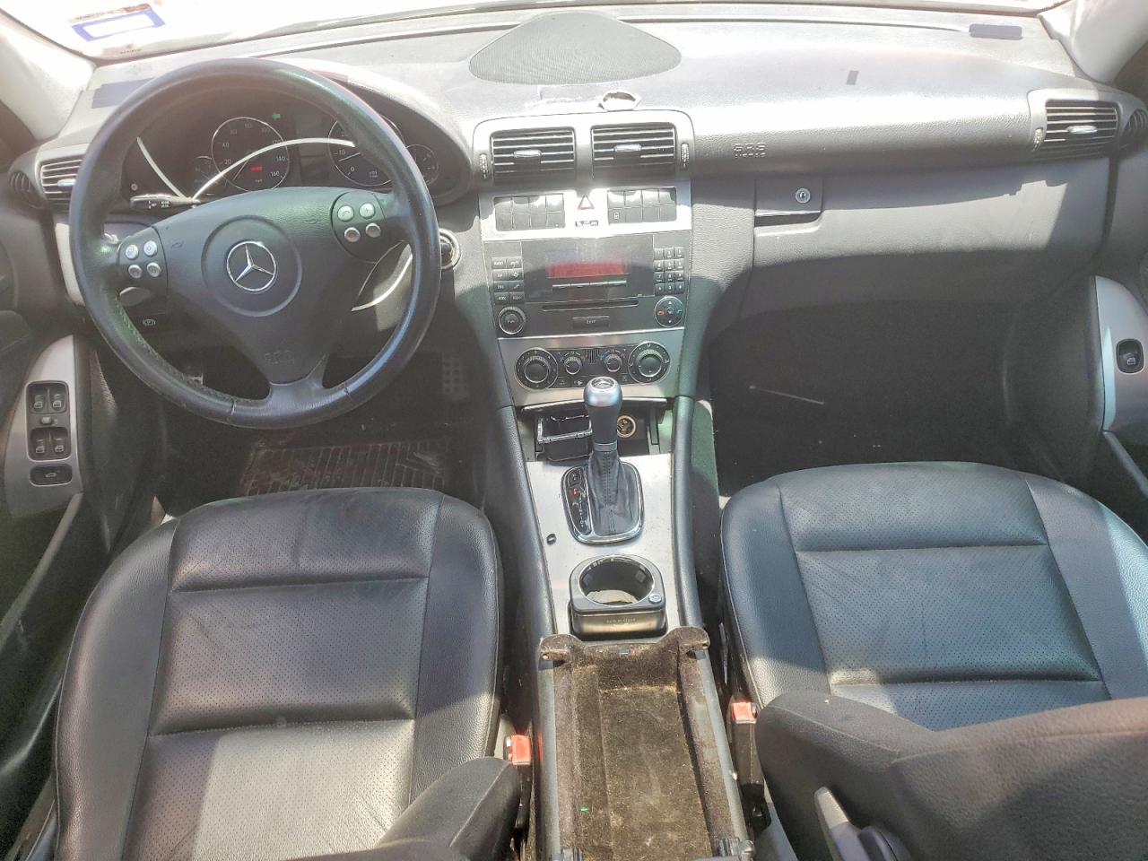 2006 Mercedes-benz C 230 Red vin: WDBRF52H56F832007