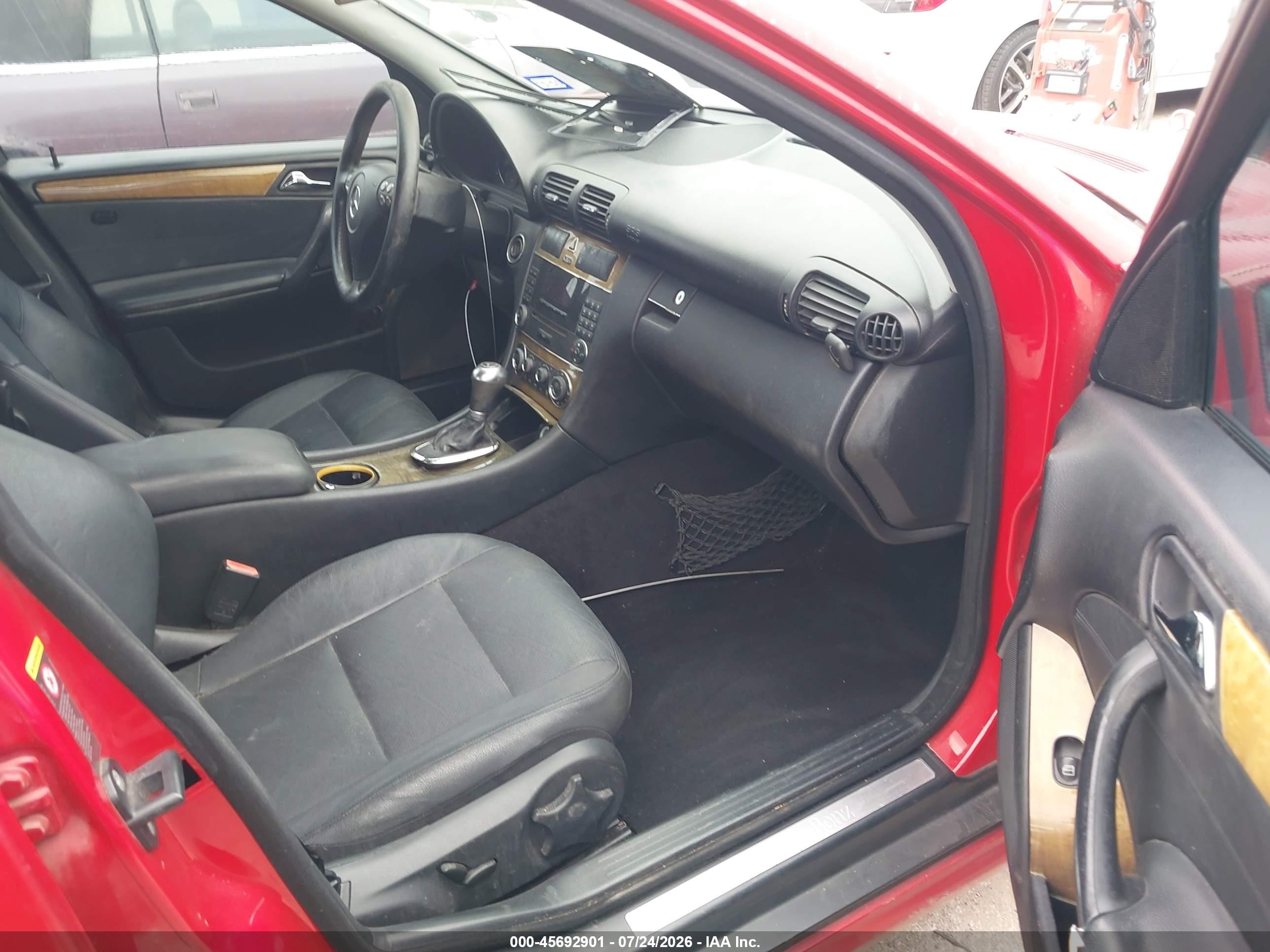 2007 Mercedes-benz C 230 Sport Red vin: WDBRF52H57F850329