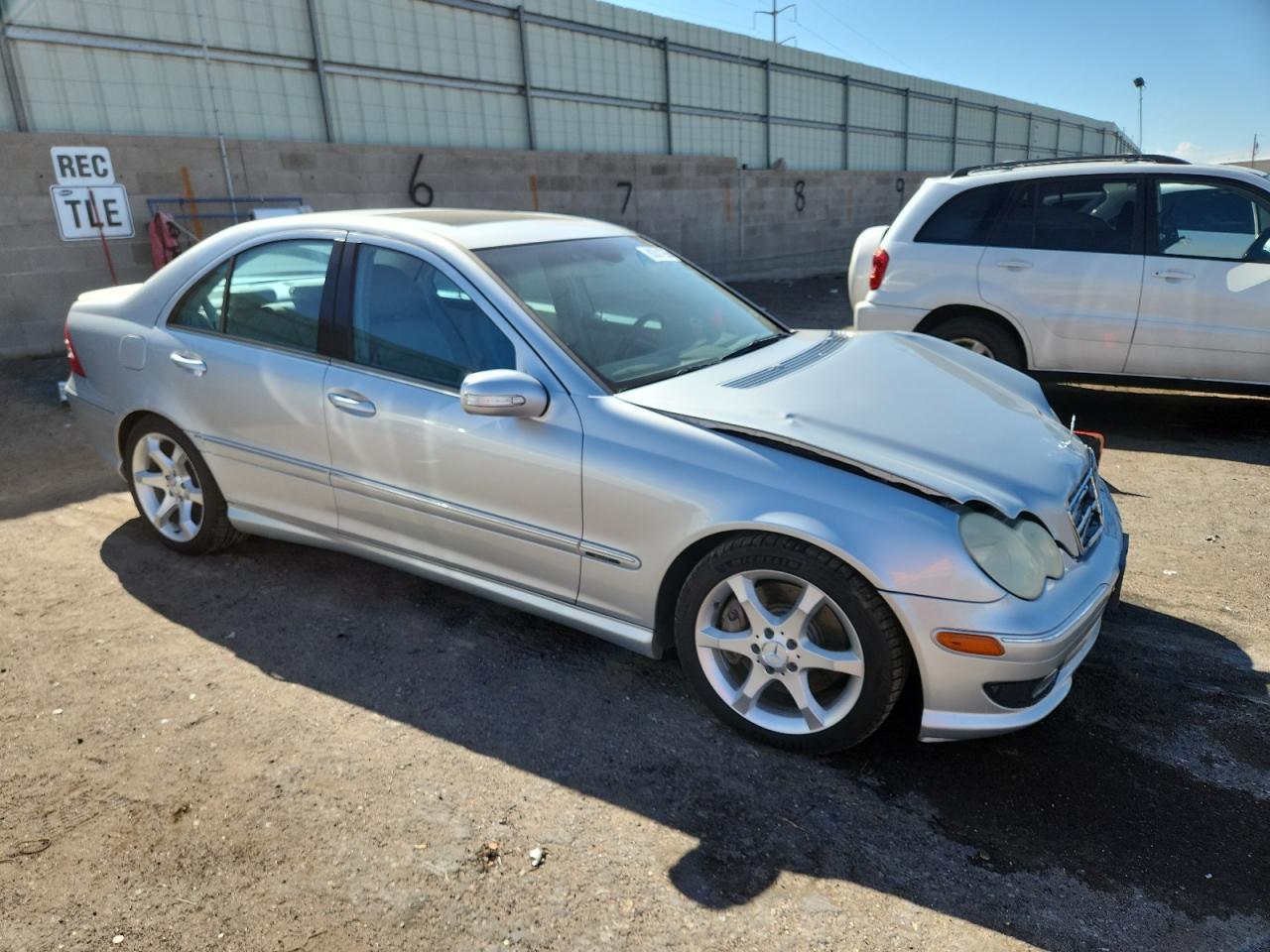 2007 Mercedes-benz C 230 Silver vin: WDBRF52H57F886232