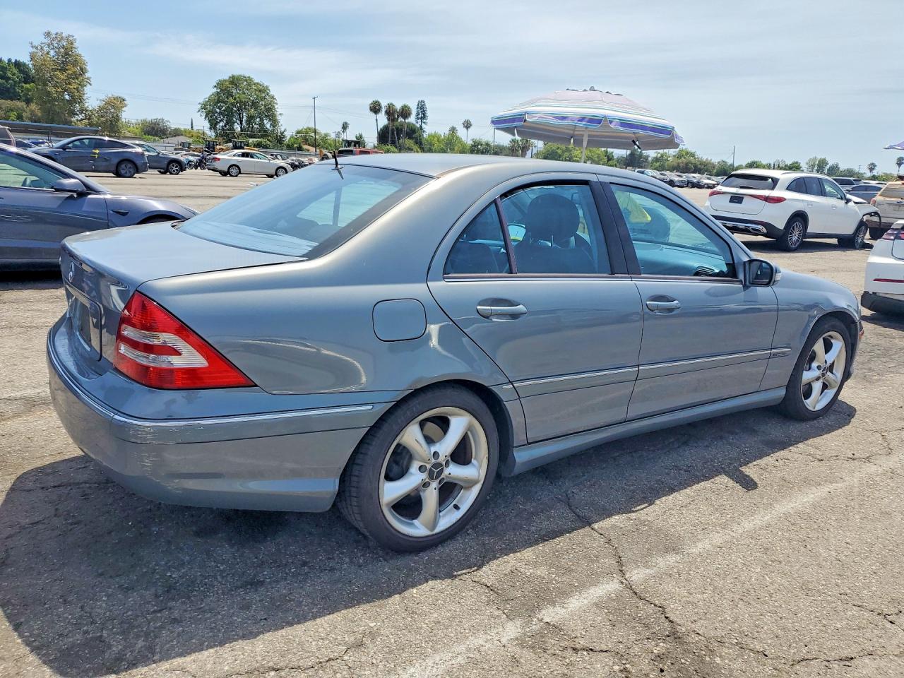 2006 Mercedes-benz C 230 Blue vin: WDBRF52H66F744146