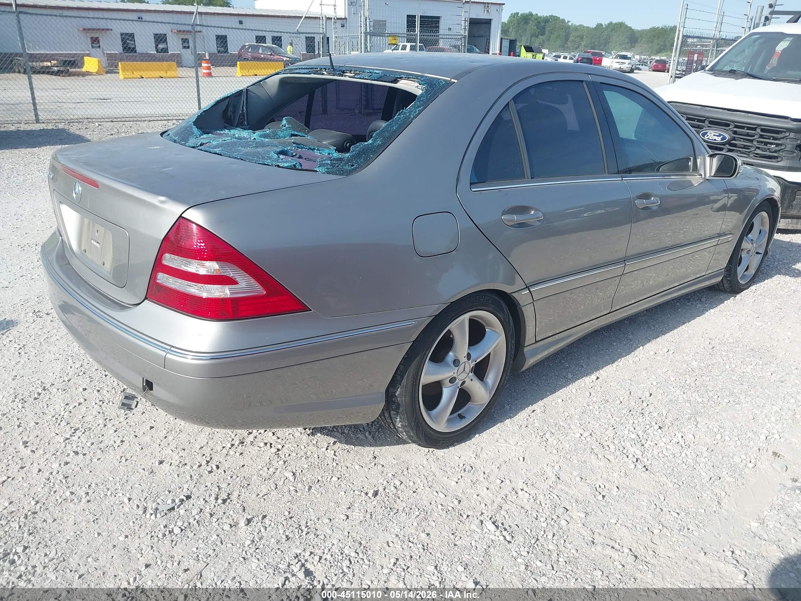 2006 Mercedes-benz C-class Sport Silver vin: WDBRF52H66F793881