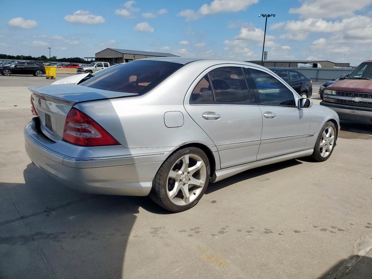 2007 Mercedes-benz C 230 Silver vin: WDBRF52H67F894033