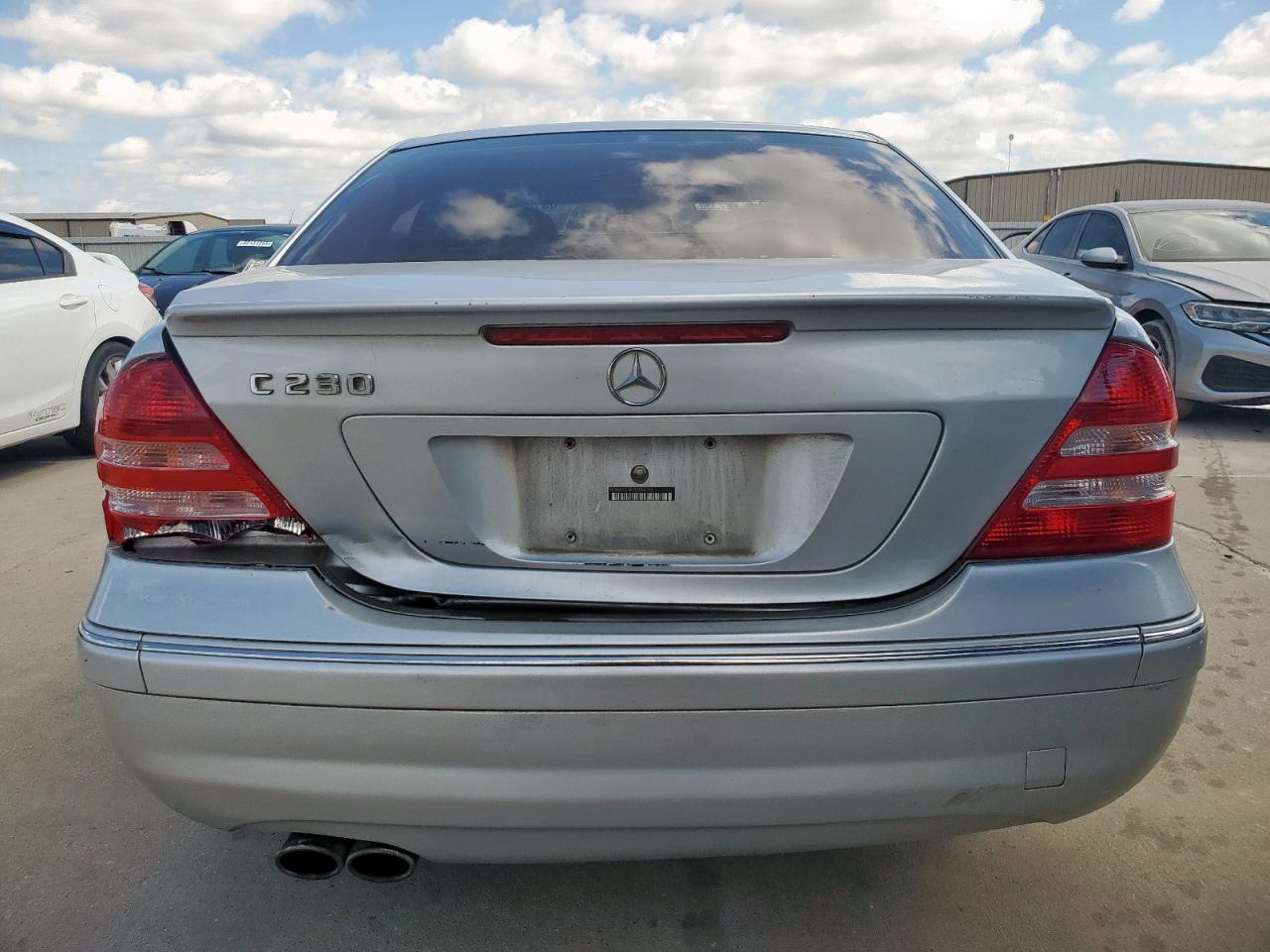 2007 Mercedes-benz C 230 Silver vin: WDBRF52H67F894033