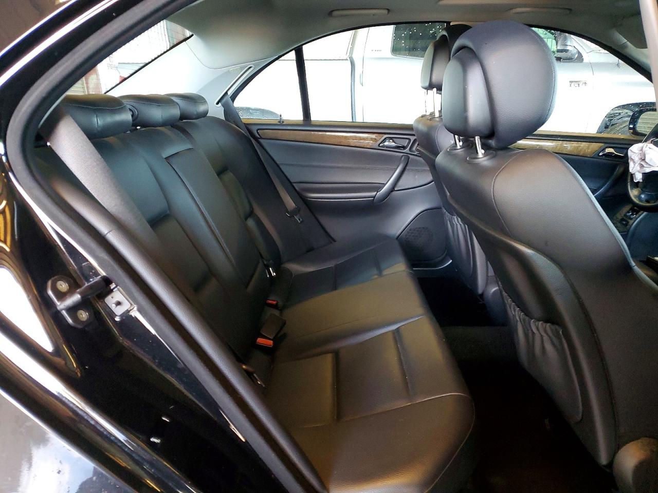 2007 Mercedes-benz C 230 Черный vin: WDBRF52H67F913518