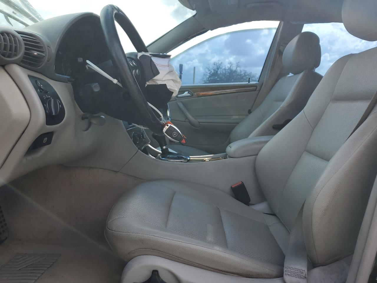 2007 Mercedes-benz C 230 Black vin: WDBRF52H67F917598
