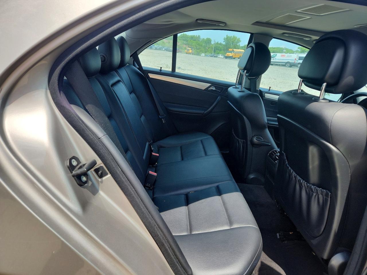 2006 Mercedes-benz C 230 Beige vin: WDBRF52H76A841367