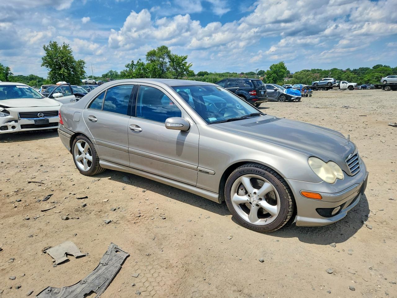 2006 Mercedes-benz C 230 Beige vin: WDBRF52H76A841367