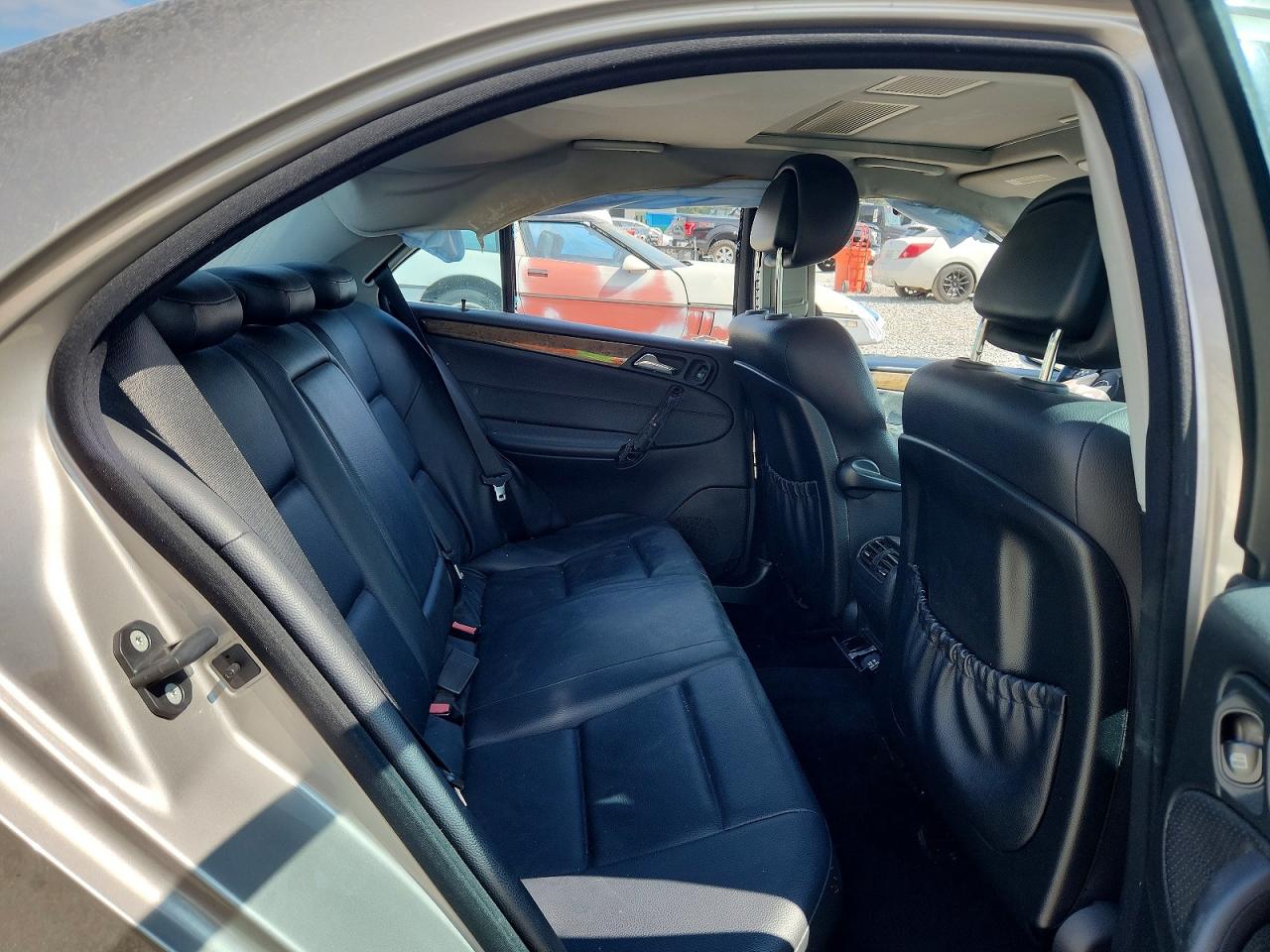 2007 Mercedes-benz C 230 Бежевый vin: WDBRF52H77E023342