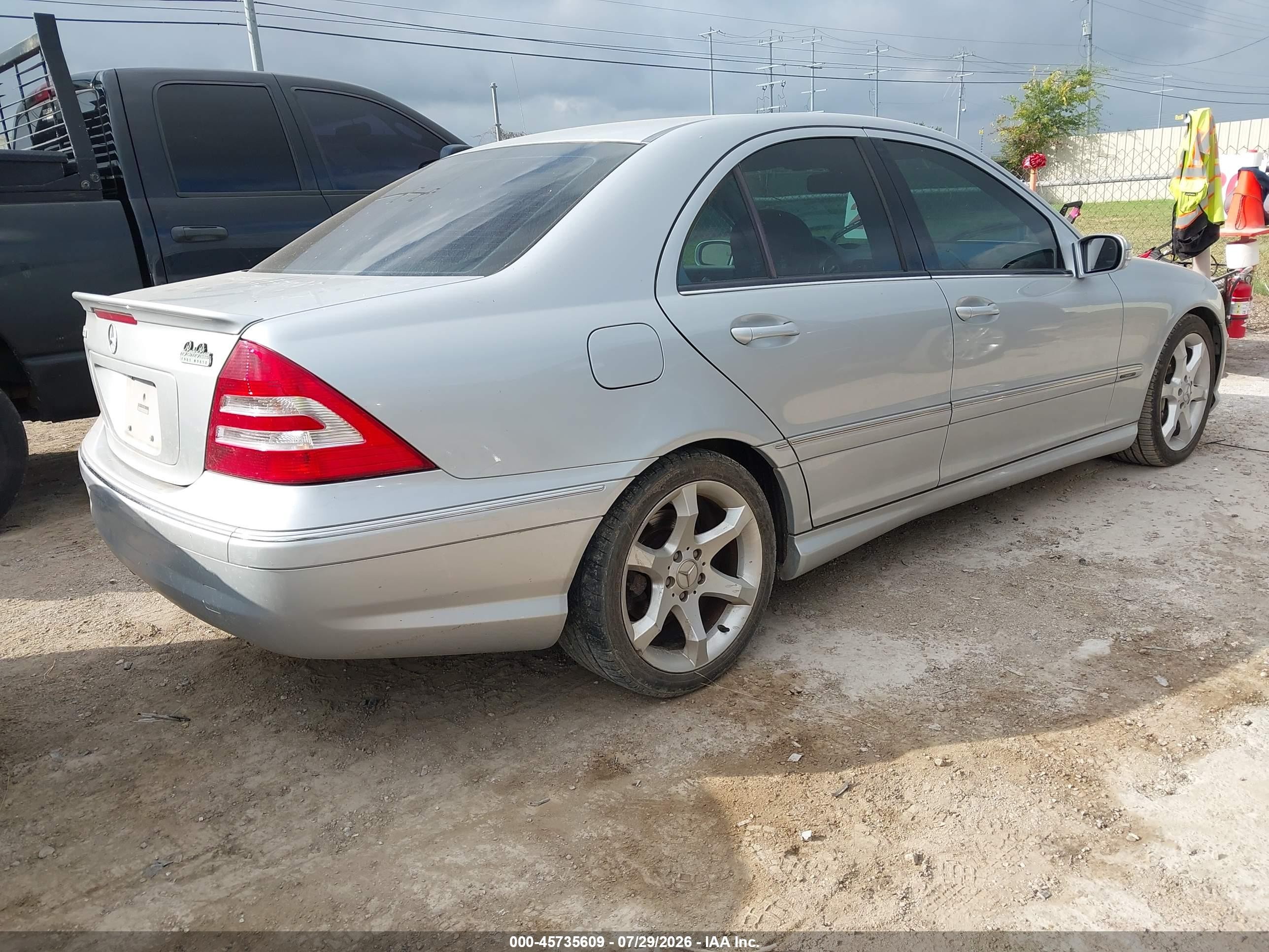 2007 Mercedes-benz C 230 Sport Silver vin: WDBRF52H77F858366